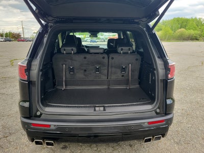 2024 GMC Acadia AT4