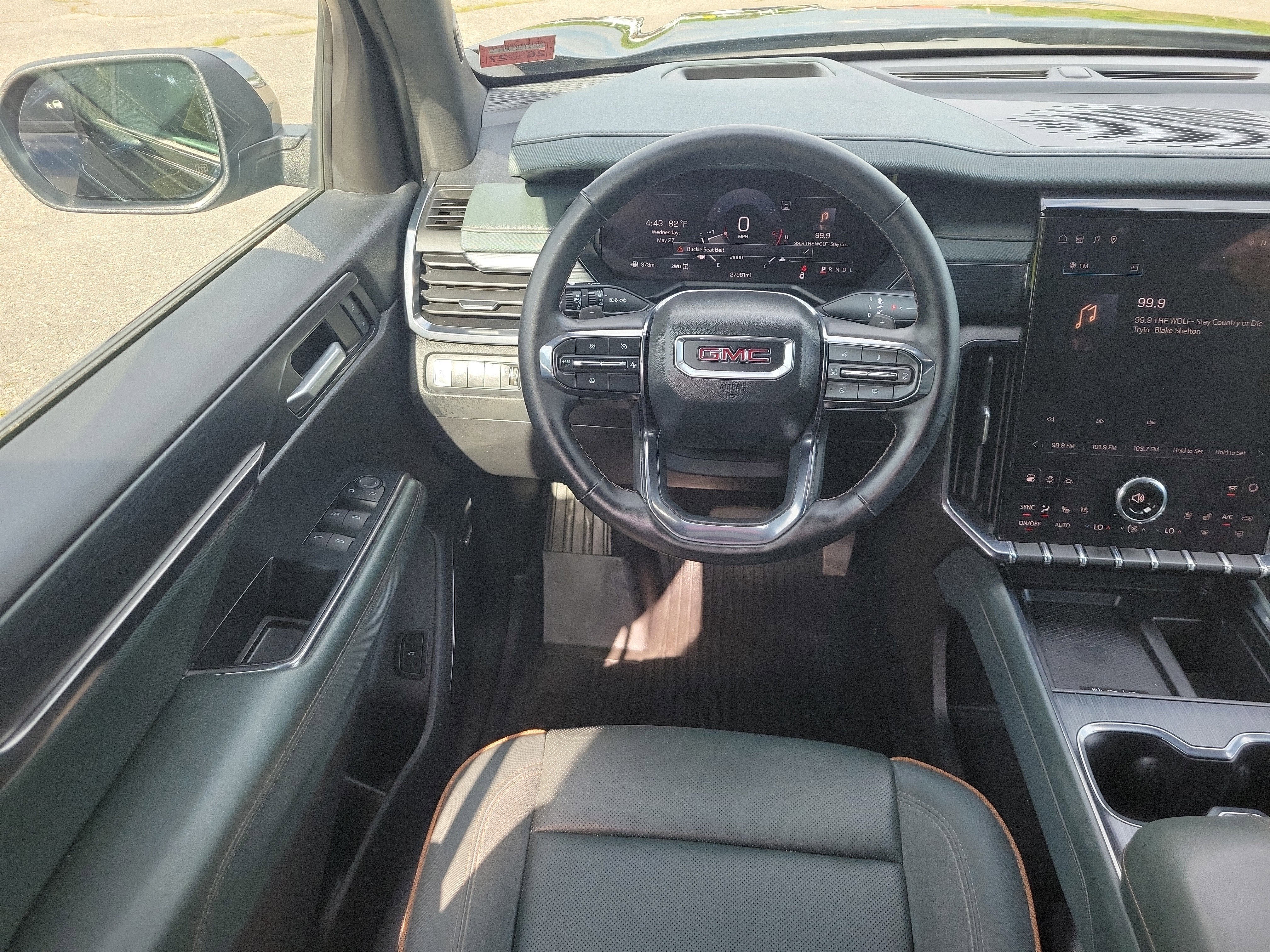 2024 GMC Acadia AT4