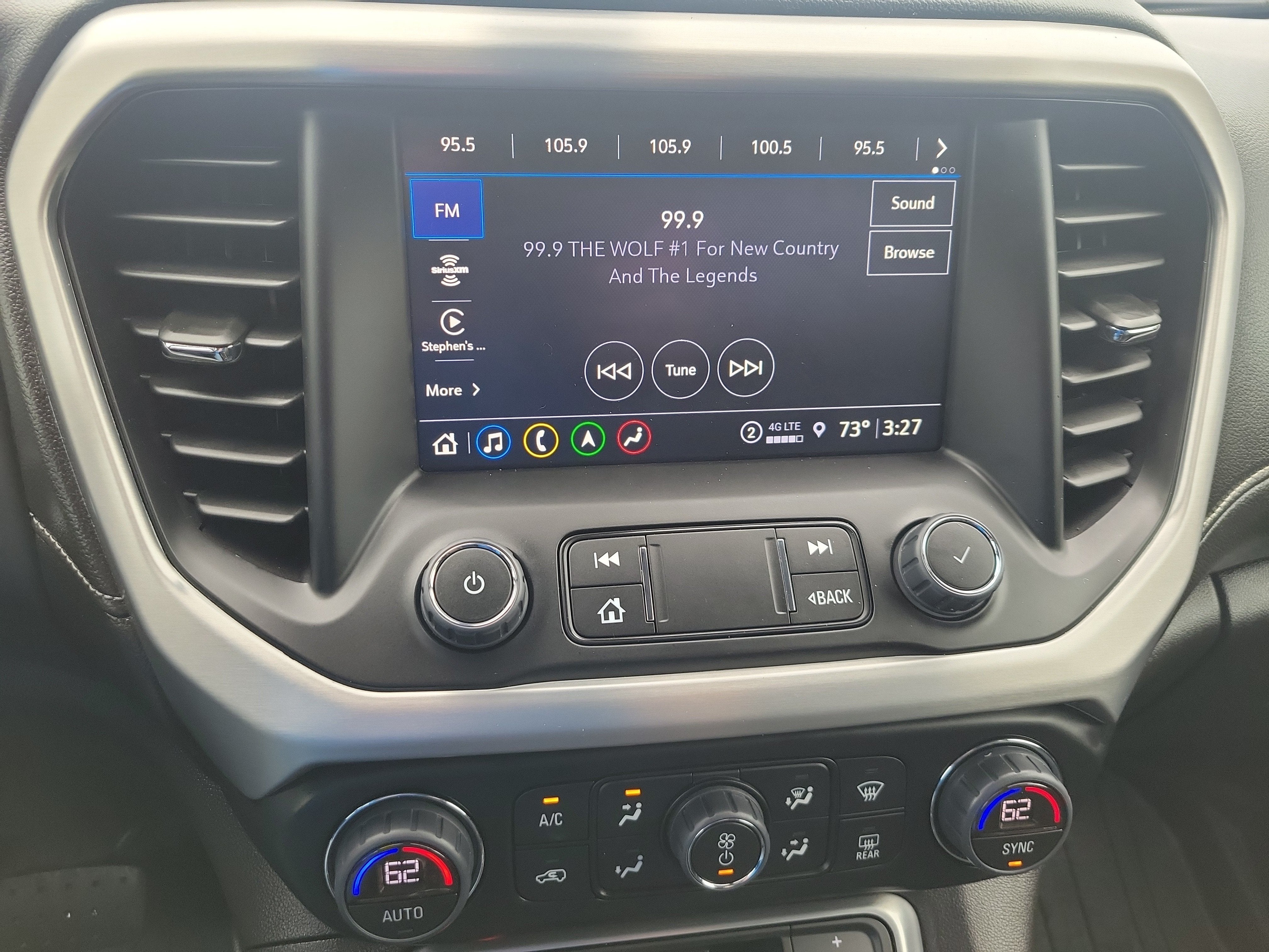2023 GMC Acadia SLT