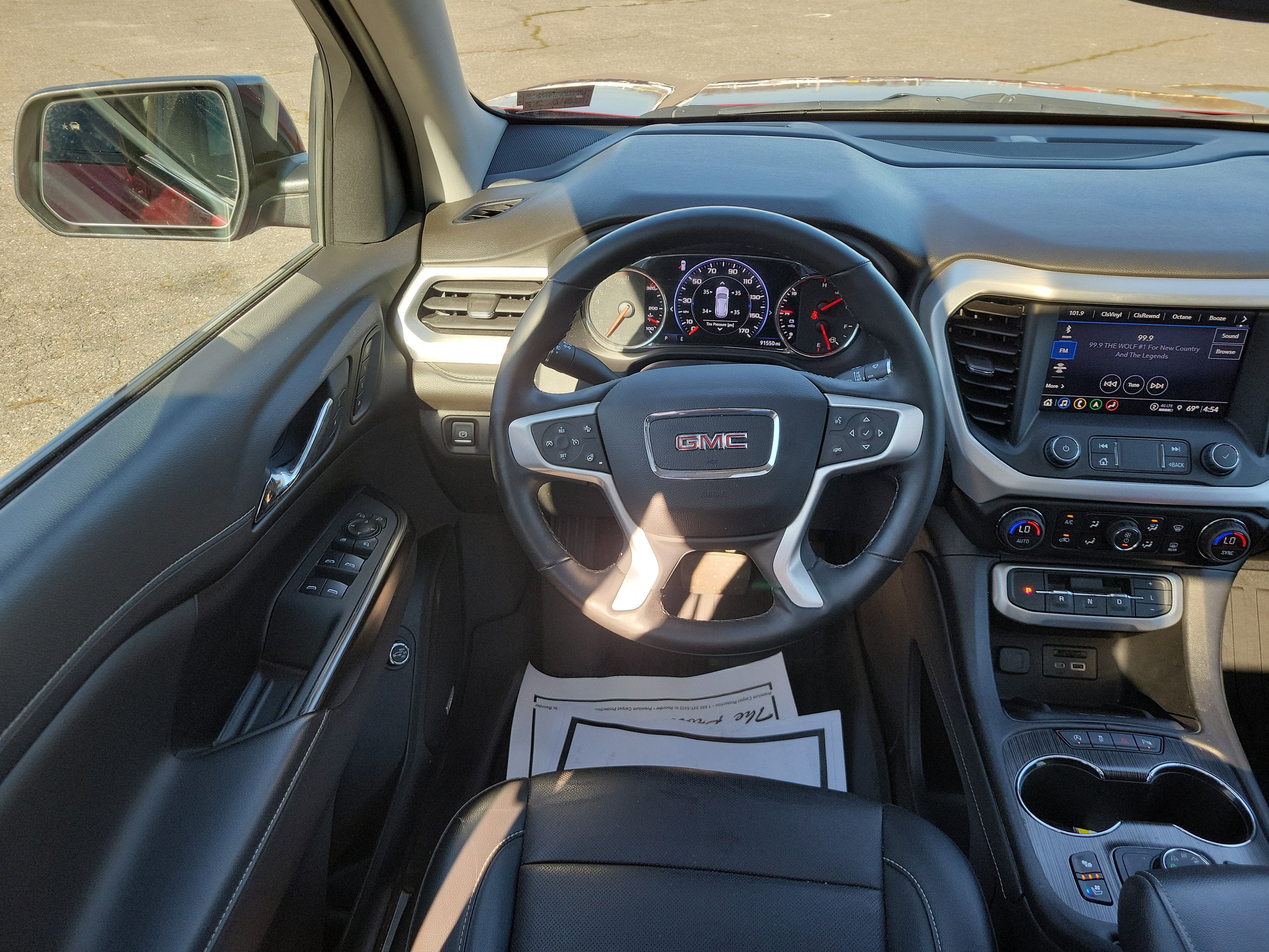 2023 GMC Acadia SLT