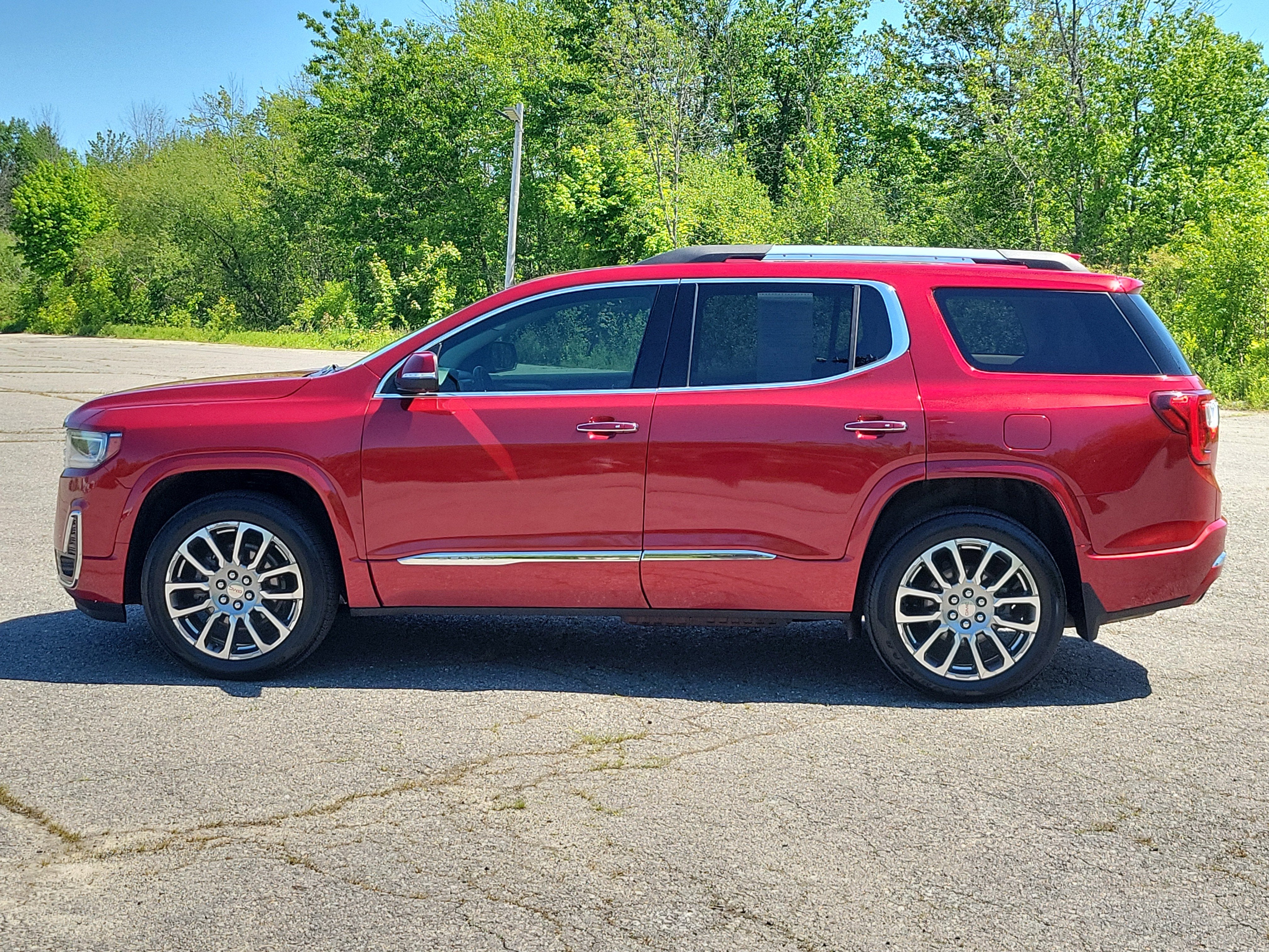 2022 GMC Acadia Denali
