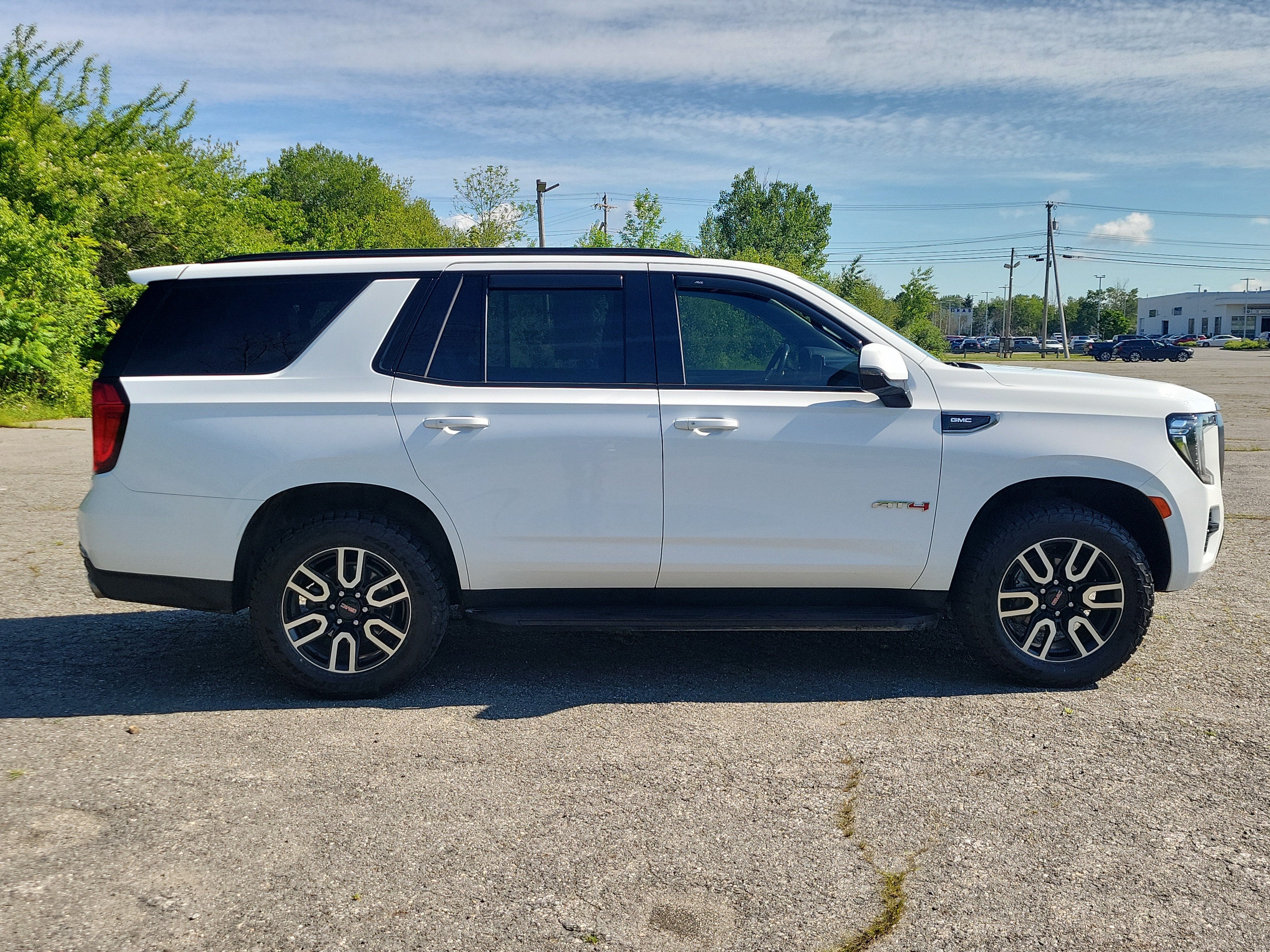 2022 GMC Yukon AT4