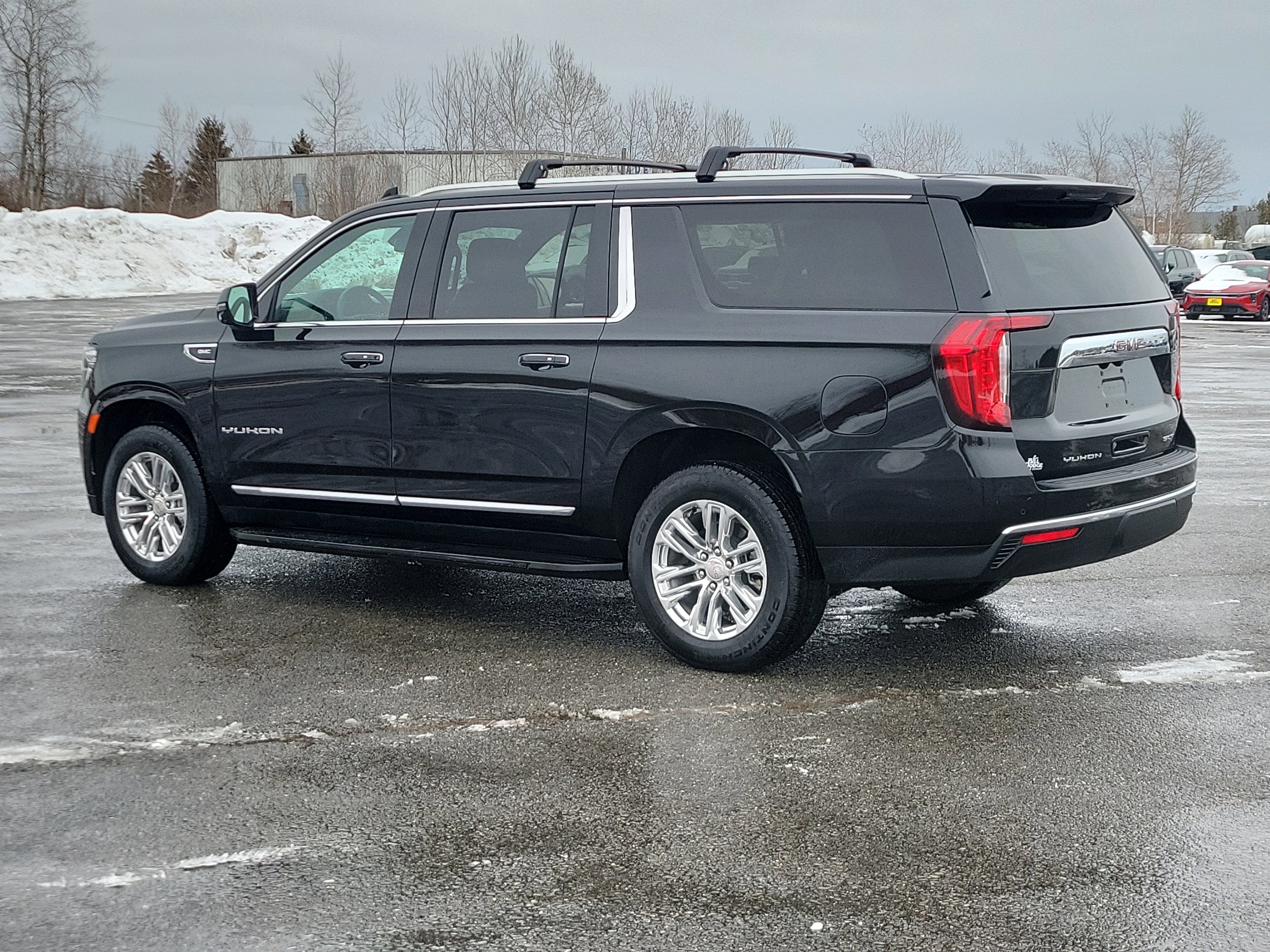 2024 GMC Yukon XL SLT