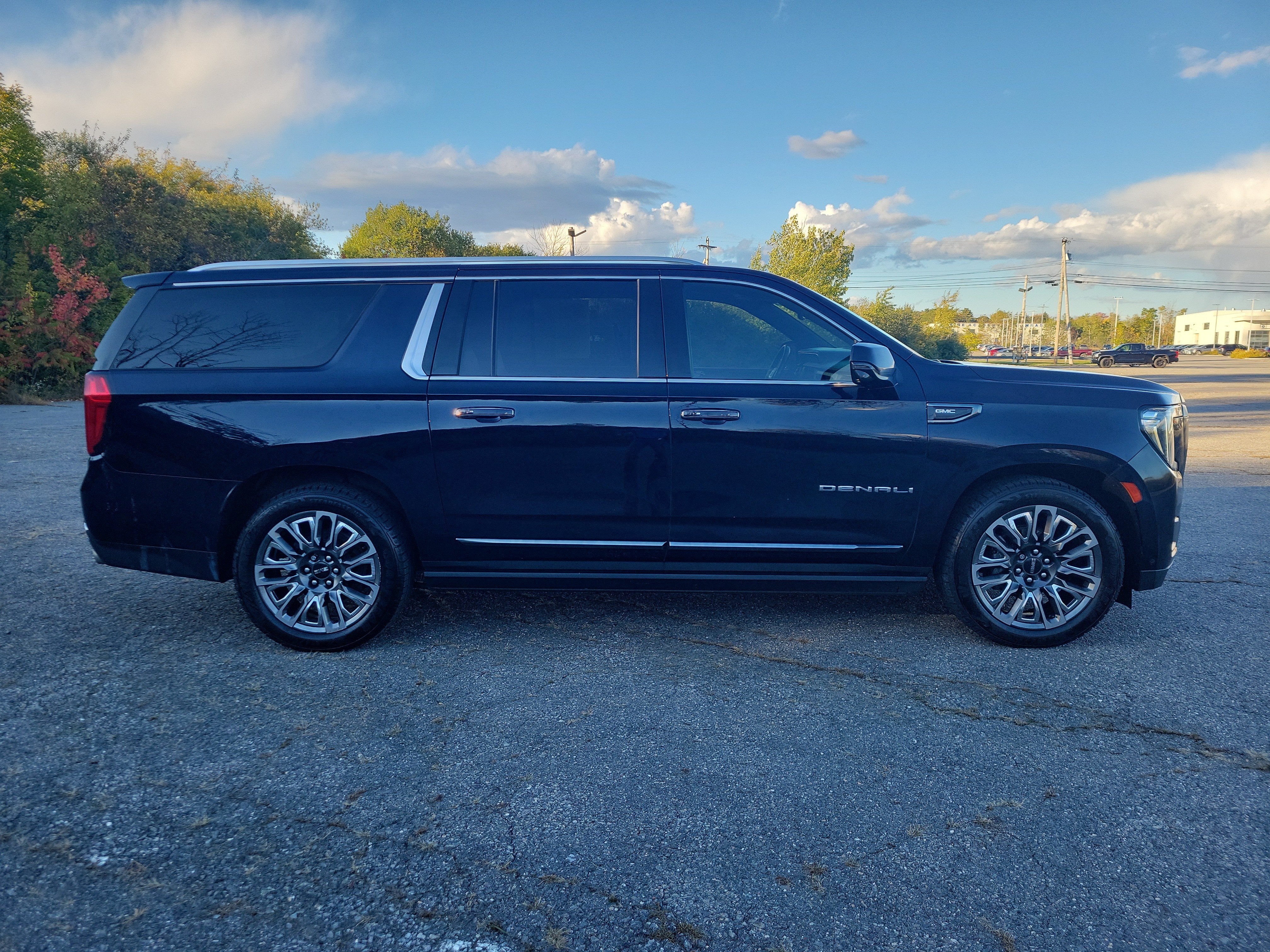 2023 GMC Yukon XL Denali Ultimate