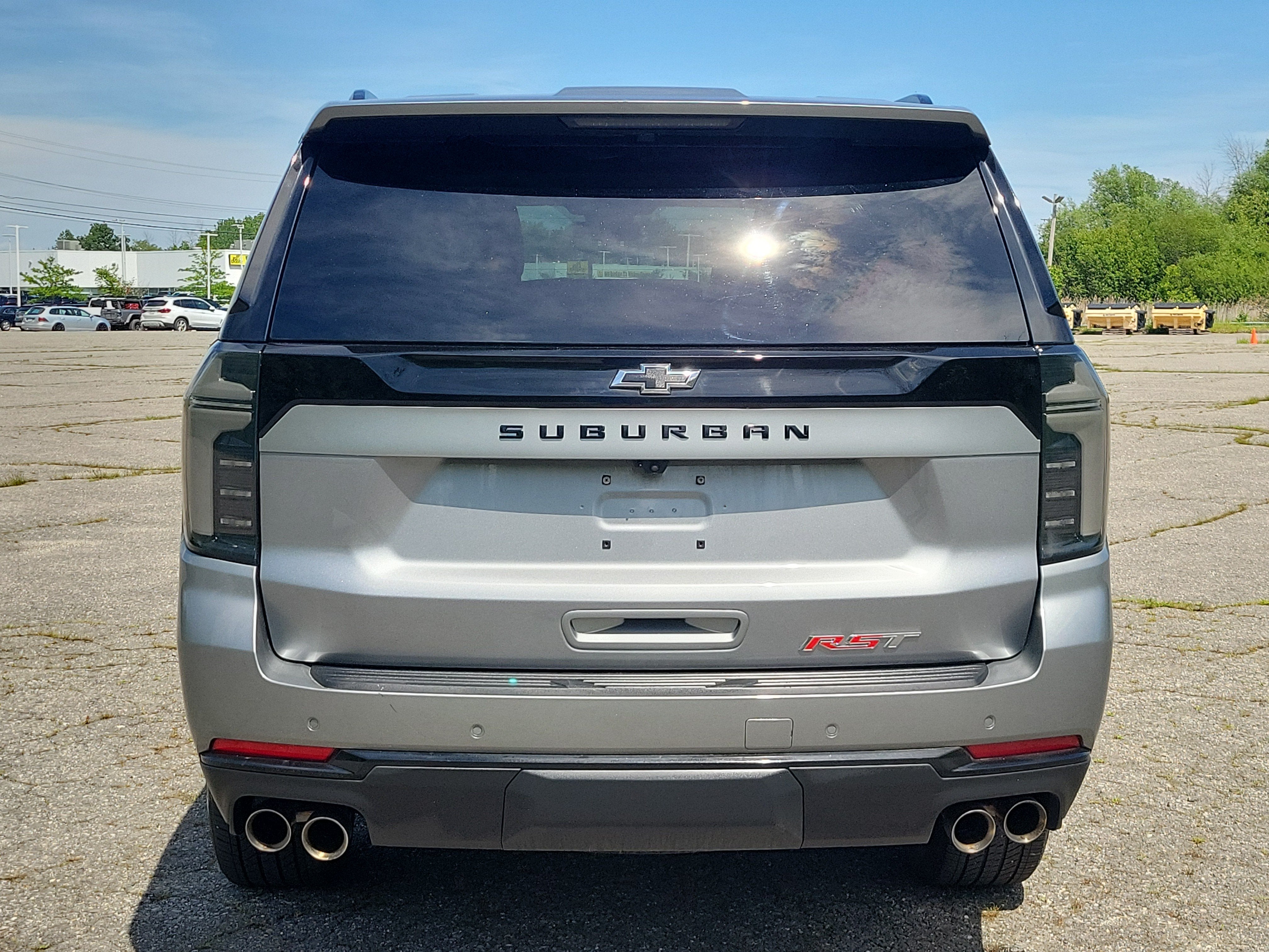 2025 Chevrolet Suburban RST