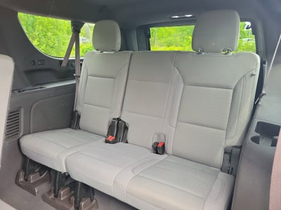 2022 Chevrolet Suburban LS