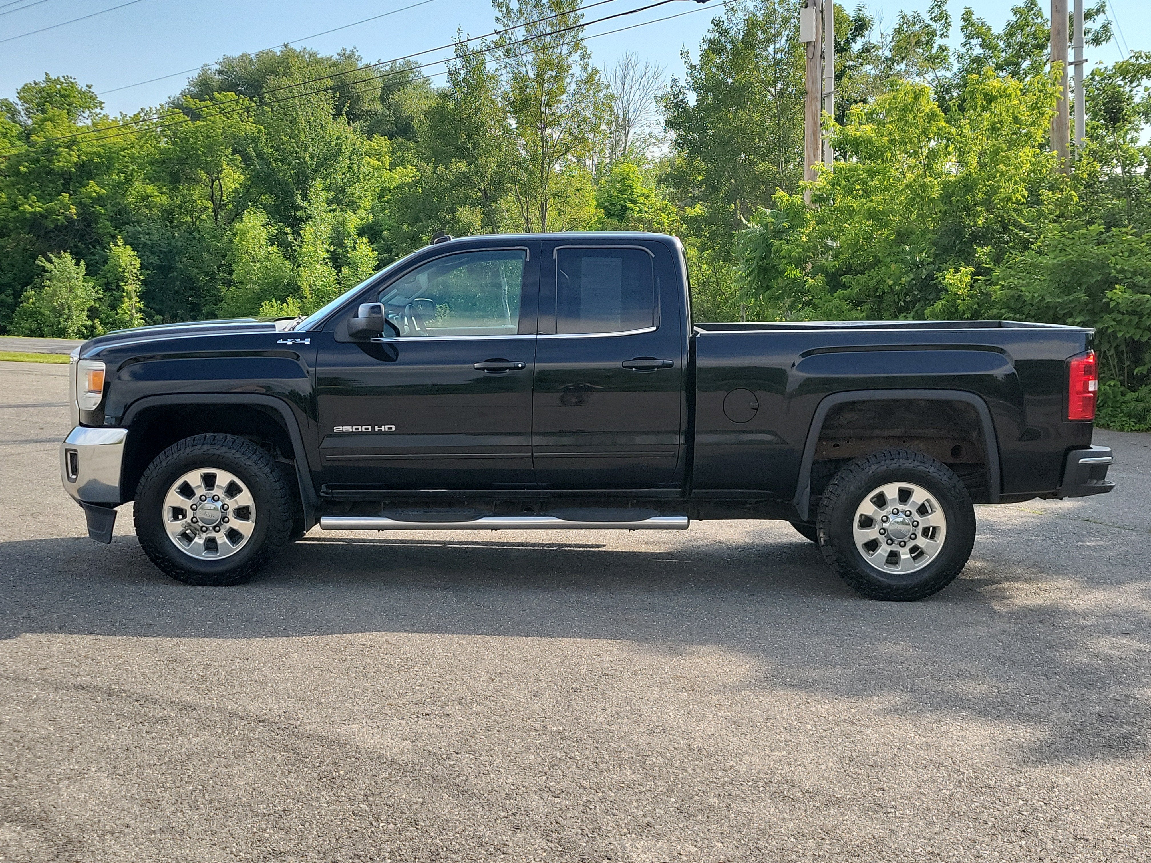 Used 2015 GMC Sierra 2500HD SLE with VIN 1GT22YEGXFZ131268 for sale in Brunswick, ME