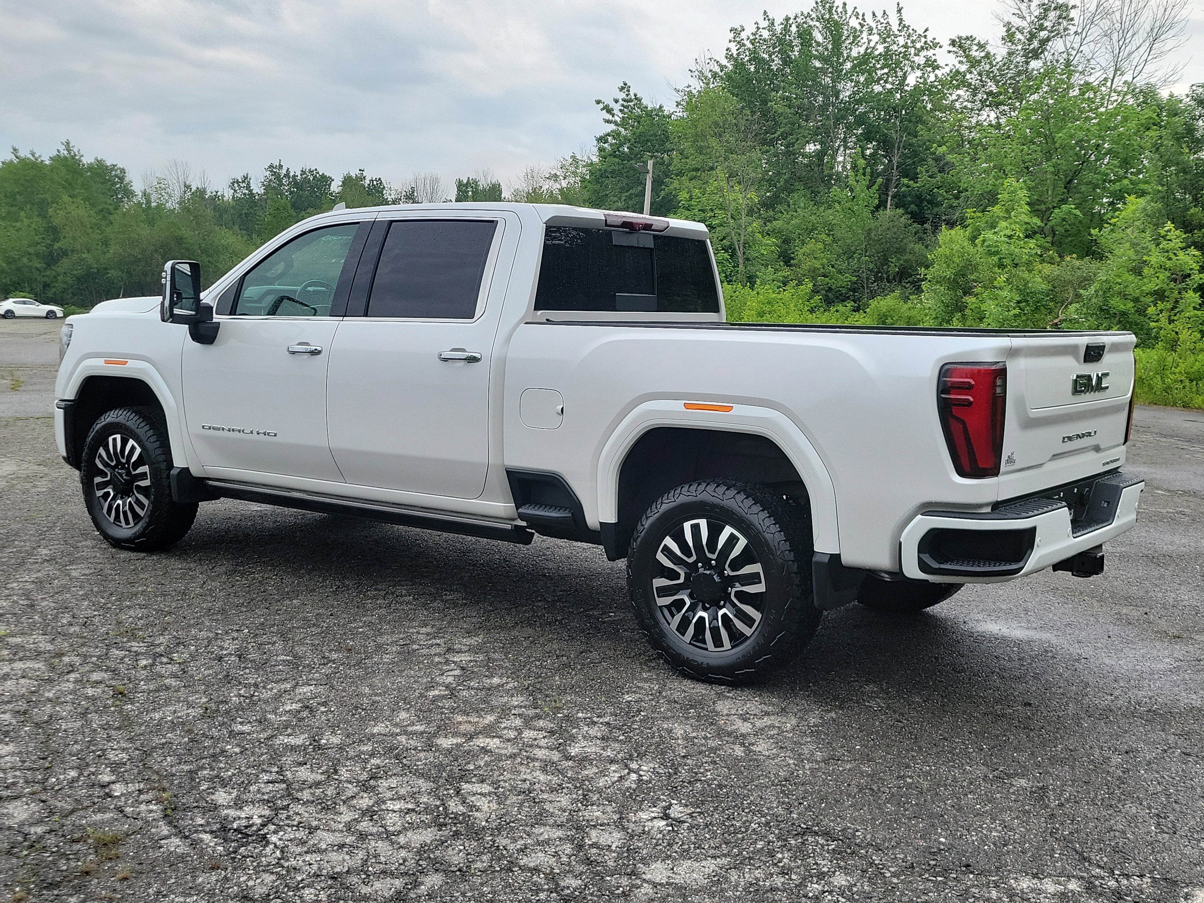 2024 GMC Sierra 3500 HD Denali Ultimate