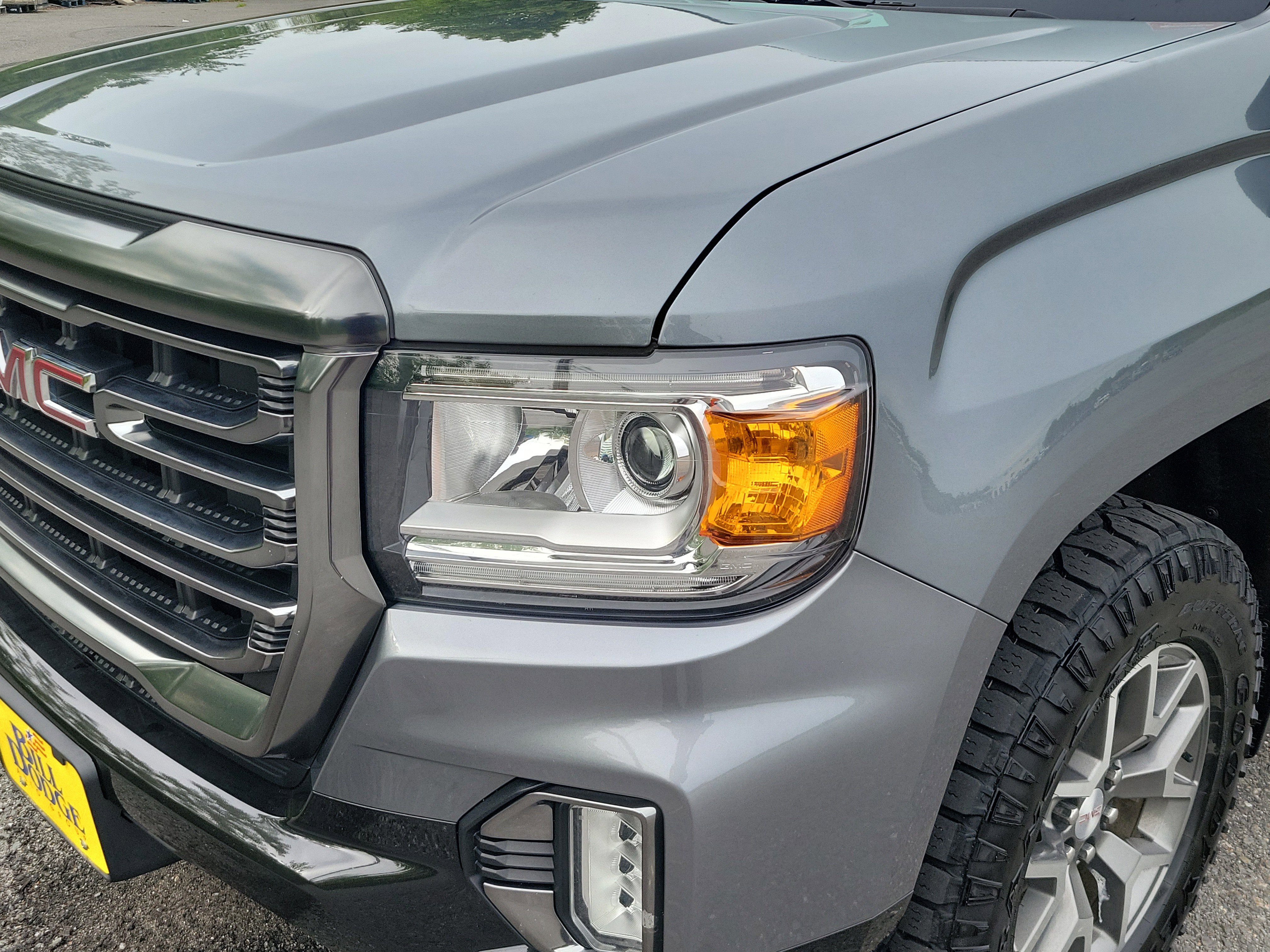 2022 GMC Canyon AT4 - Leather