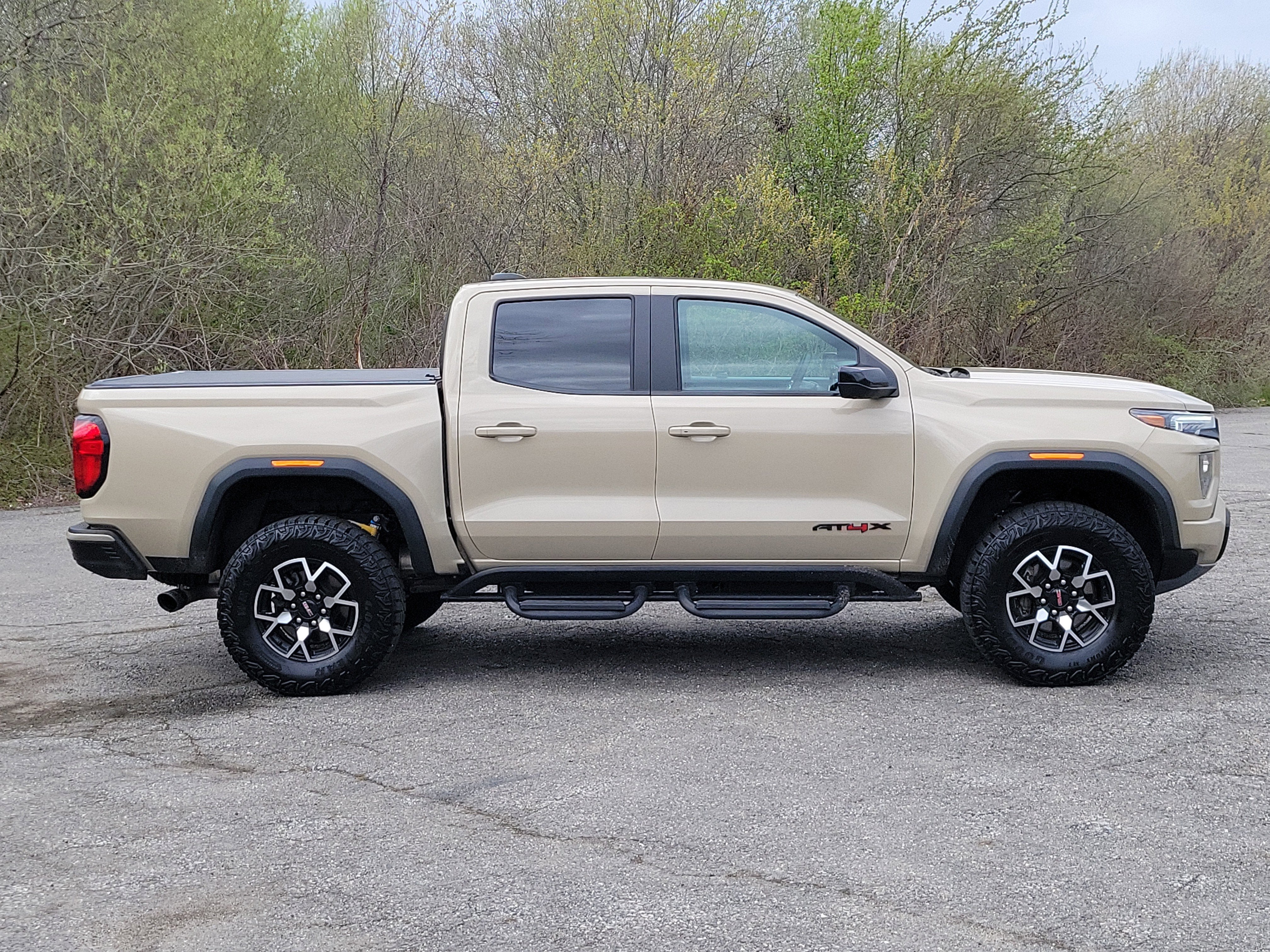 2024 GMC Canyon AT4X