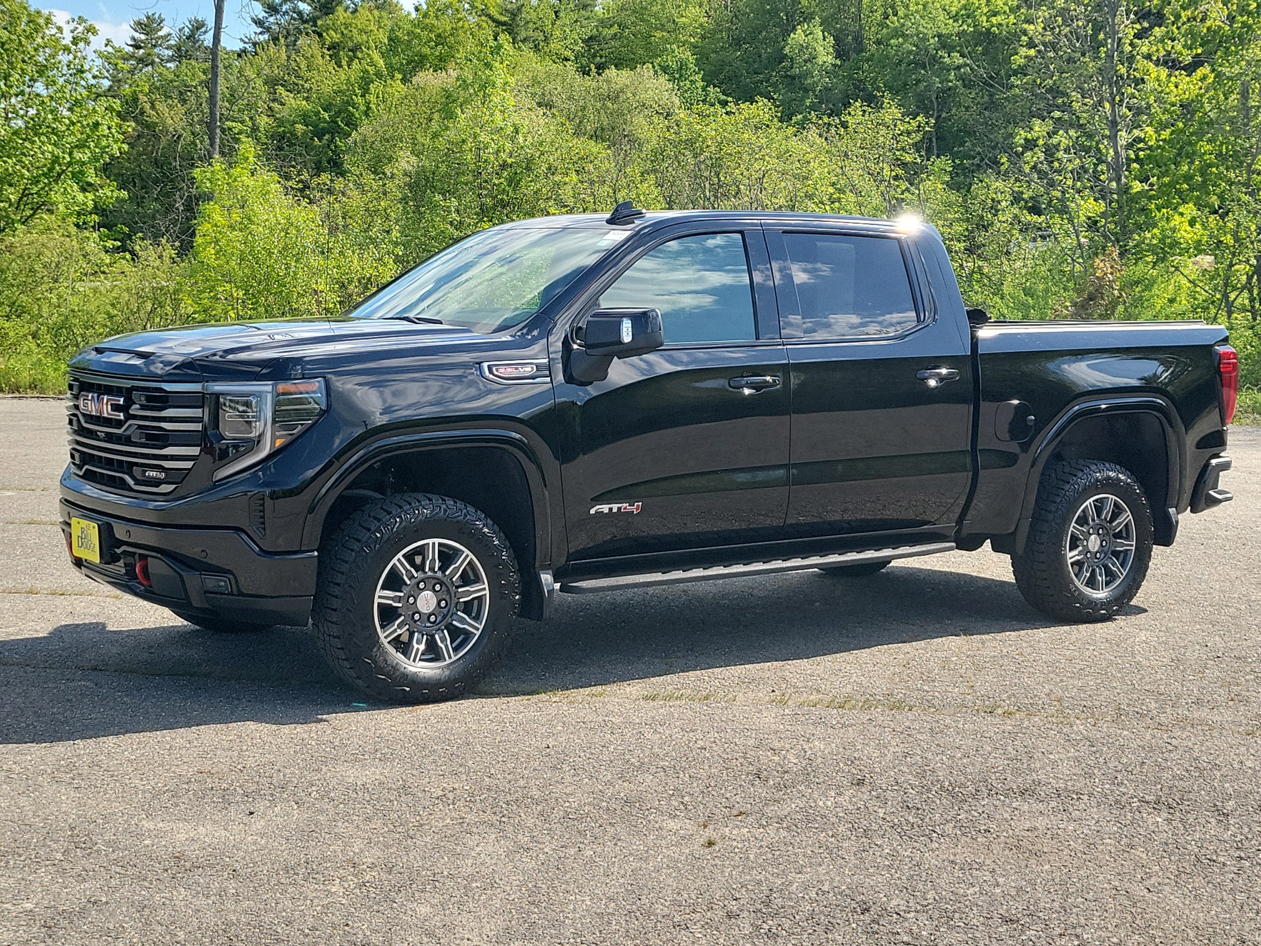 2025 GMC Sierra 4WD Crew Cab Short Box AT4's photo