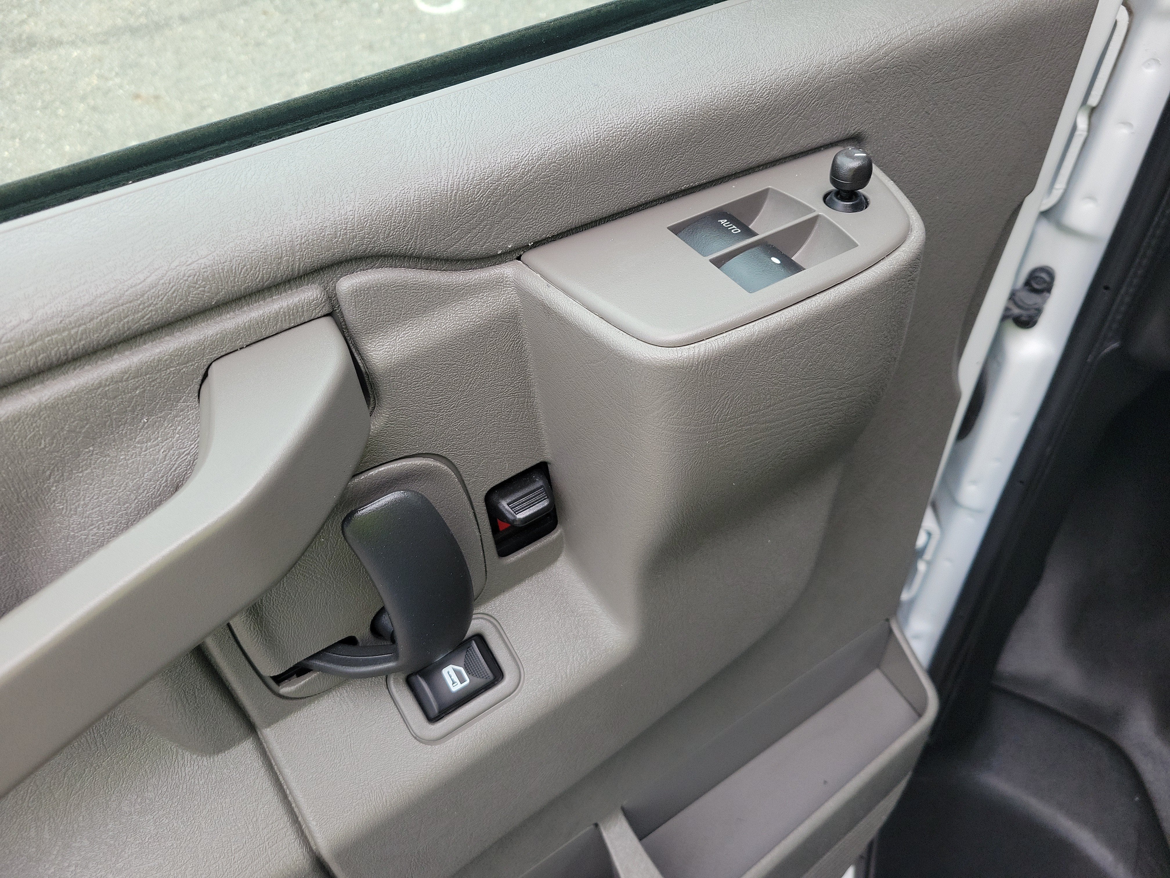 2025 GMC Savana Cargo Work Van