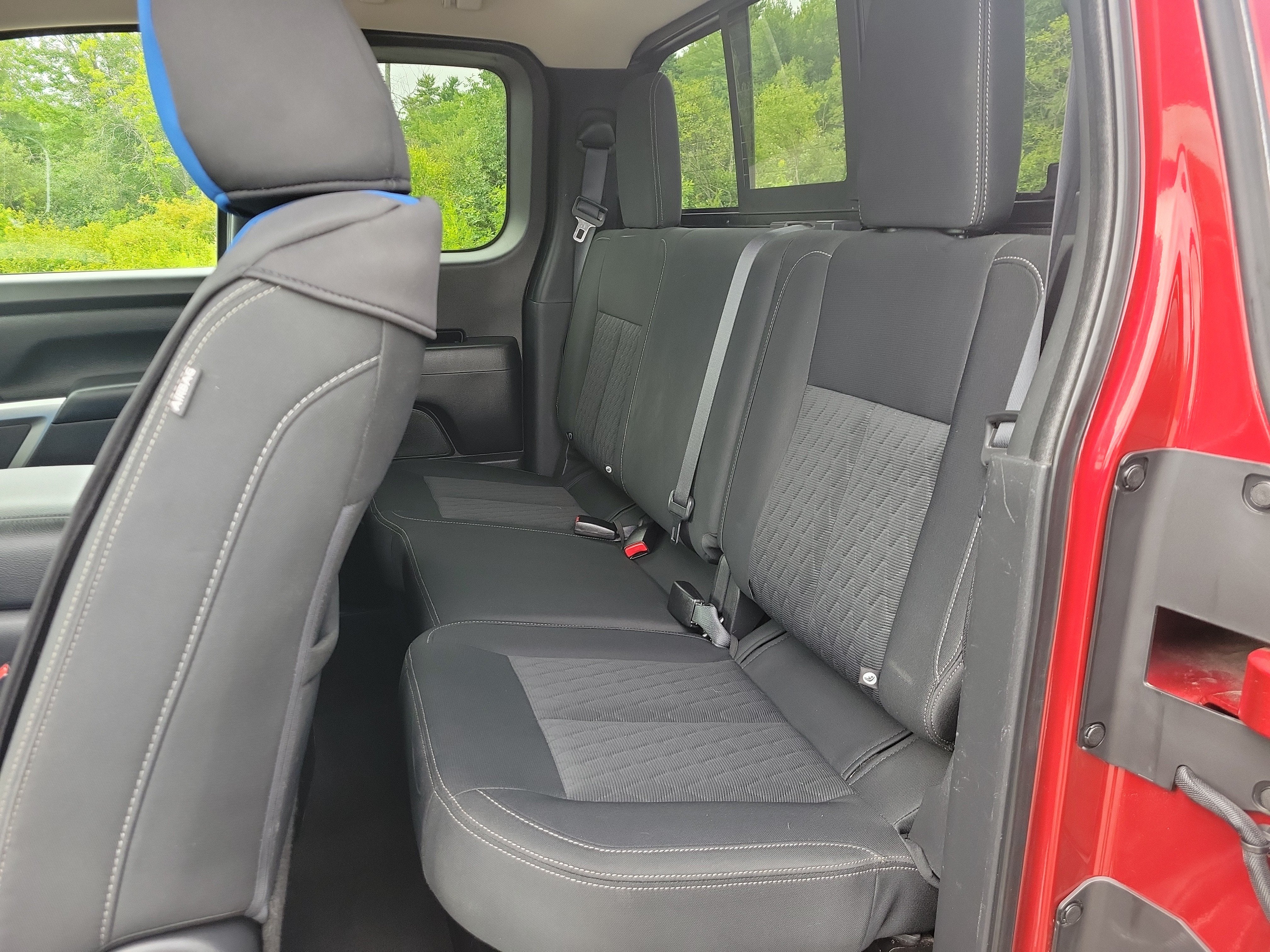 2018 Nissan TITAN XD SV Gas