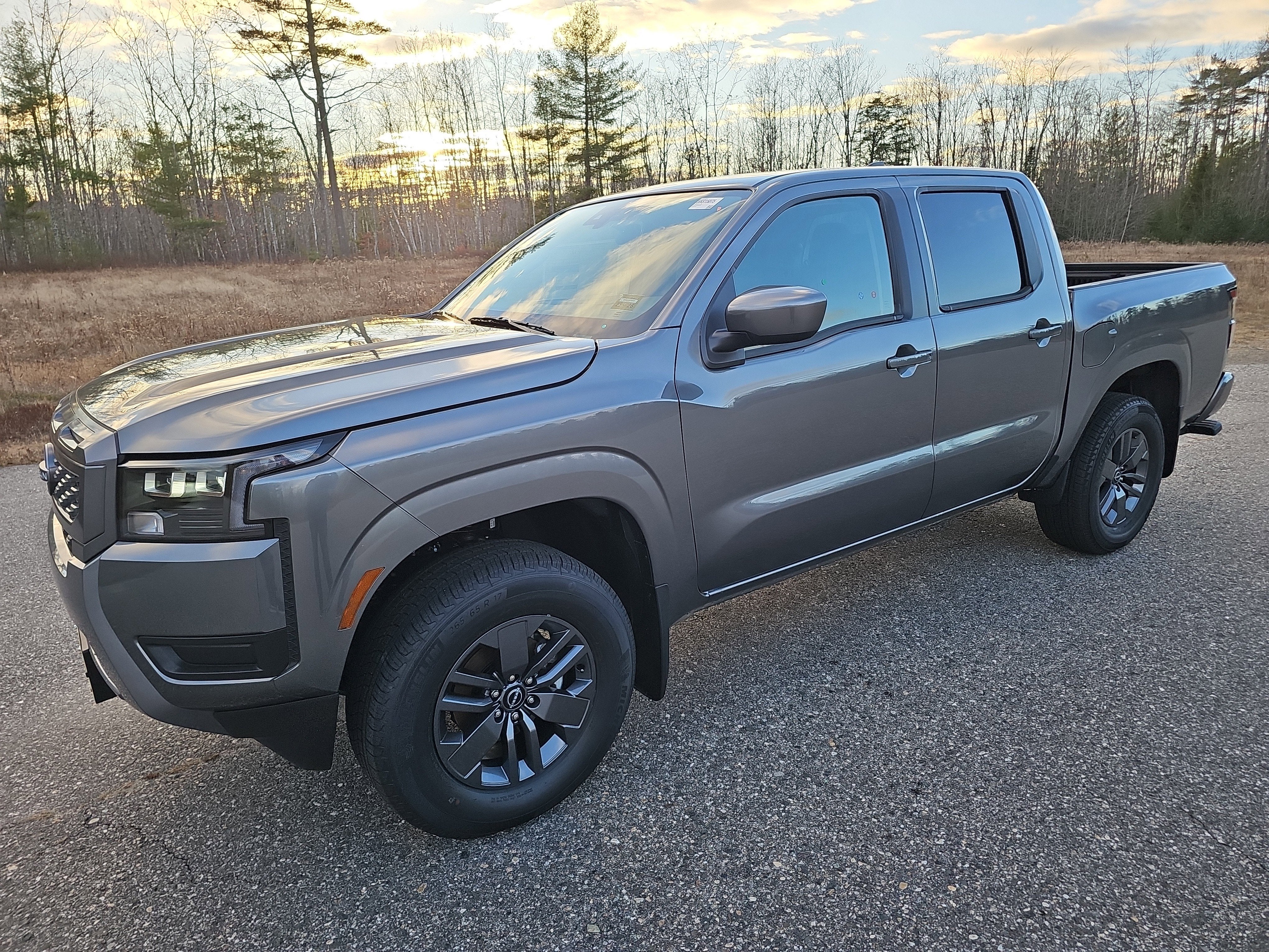 2026 Nissan Frontier SV Crew Cab 4X4 SWB's photo