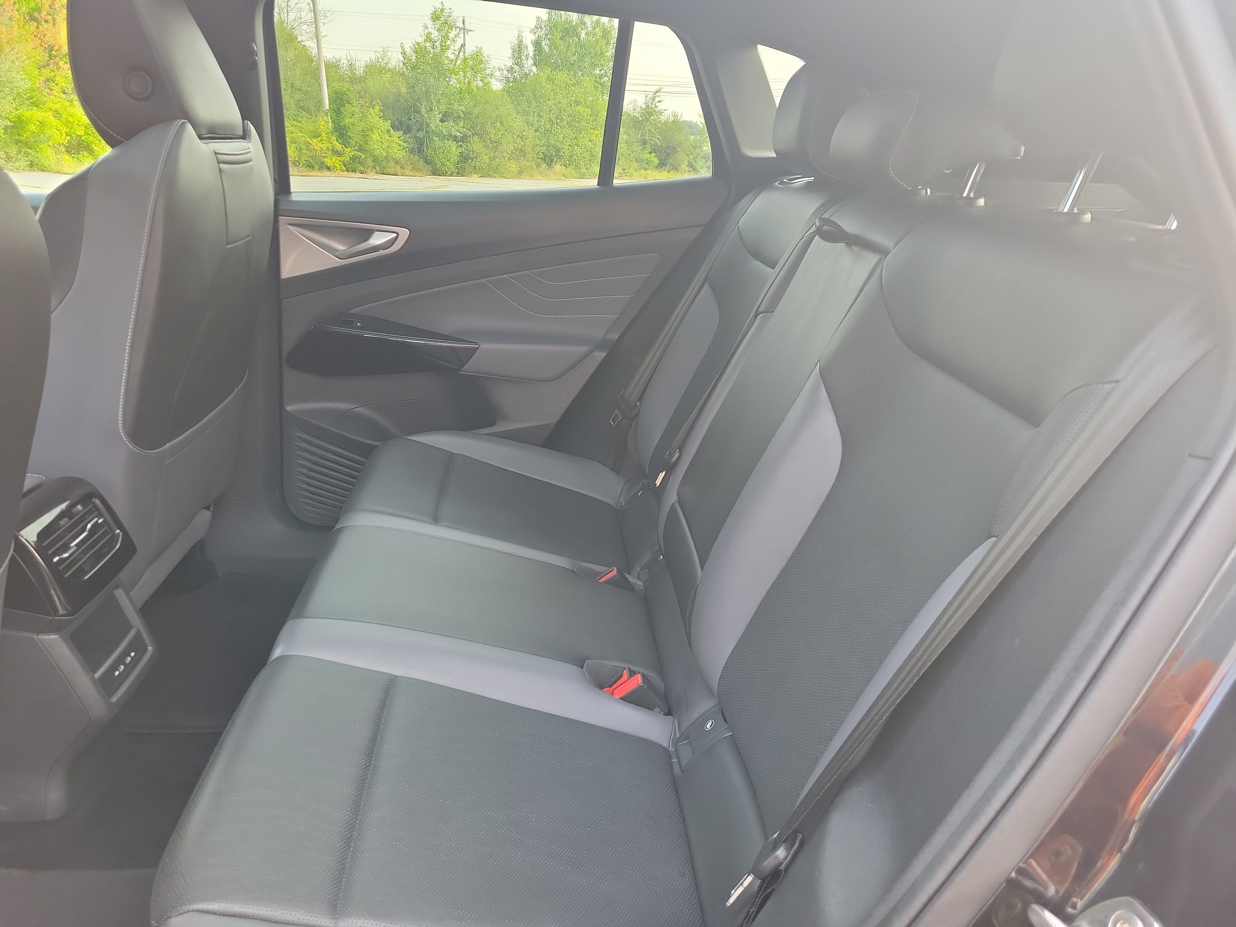 2023 Volkswagen ID.4 AWD Pro S