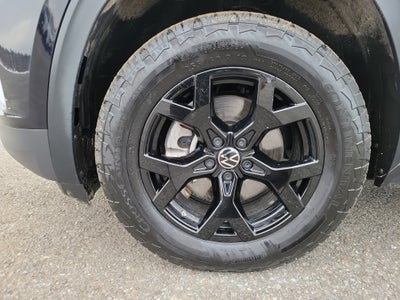 2024 Volkswagen Atlas 2.0T Peak Edition SEL