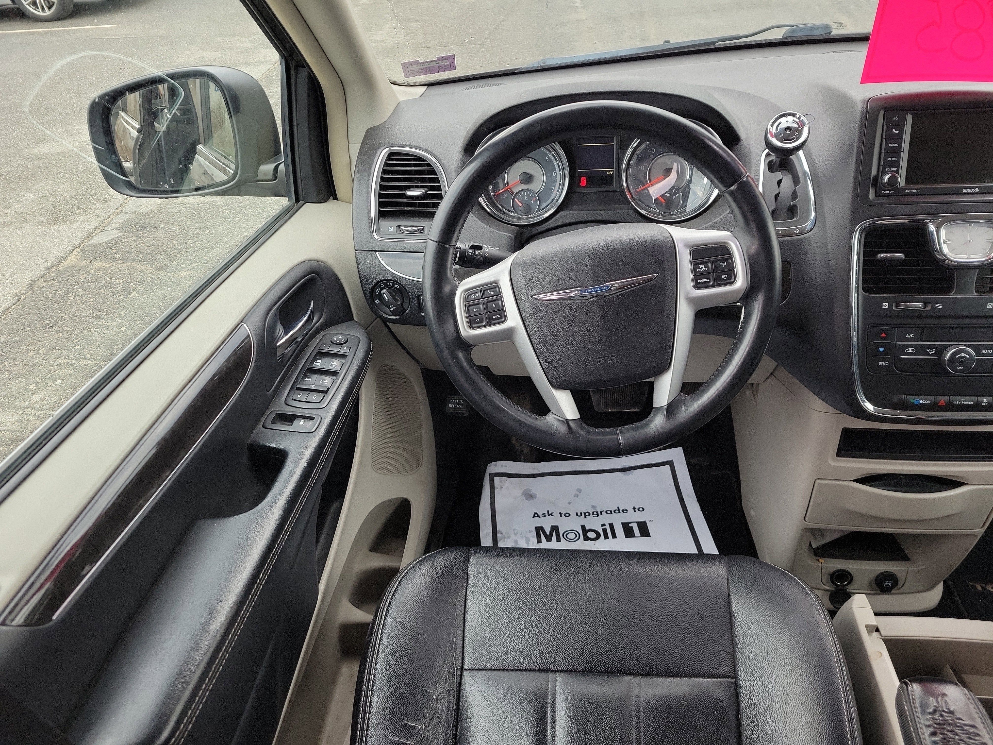 2016 Chrysler Town & Country Touring