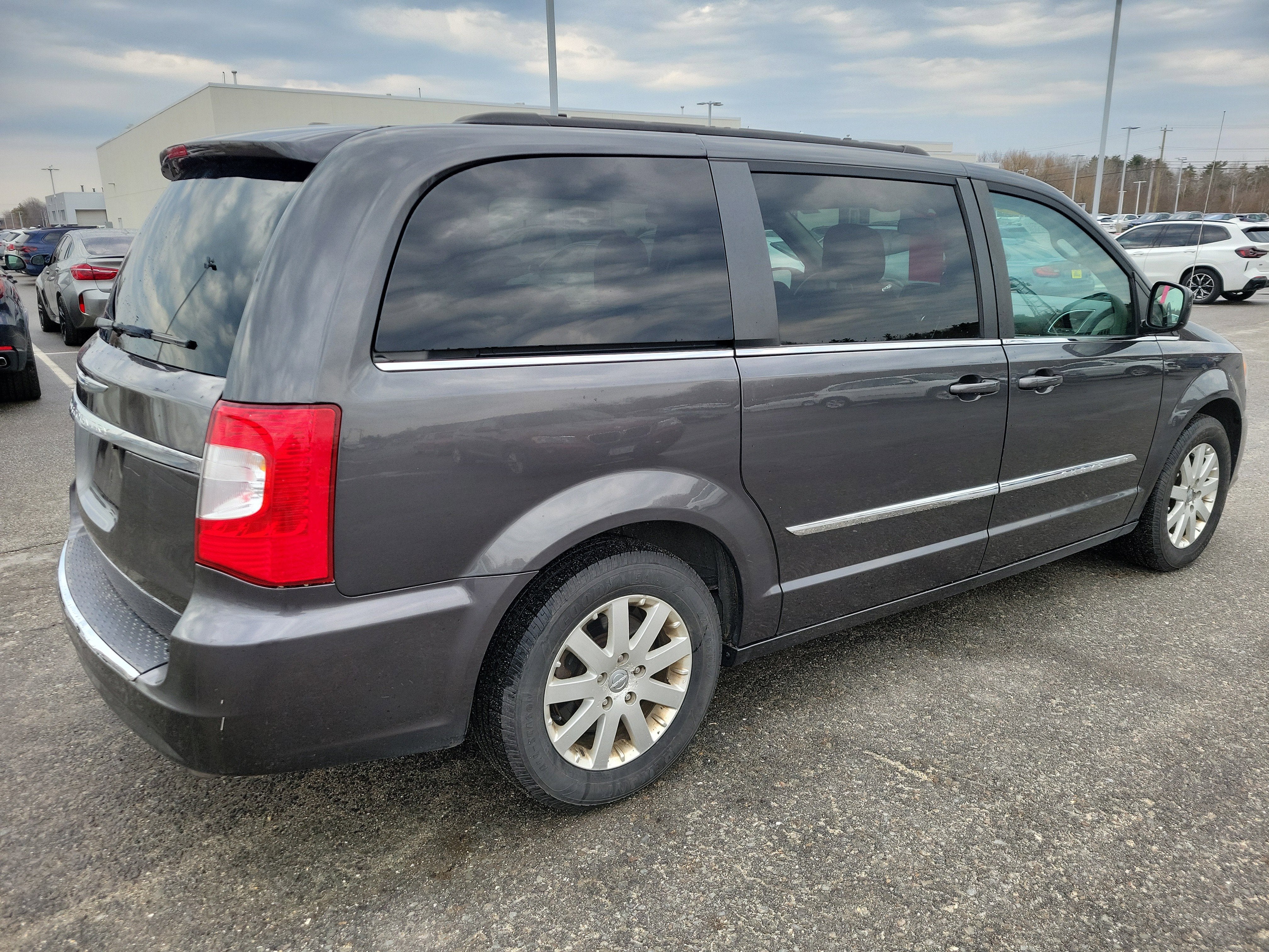 2016 Chrysler Town & Country Touring