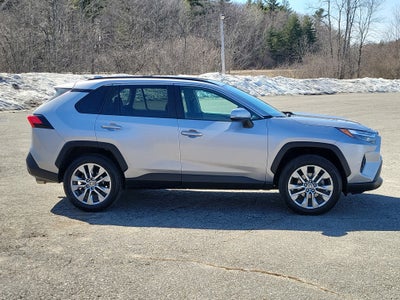 2022 Toyota RAV4 XLE Premium