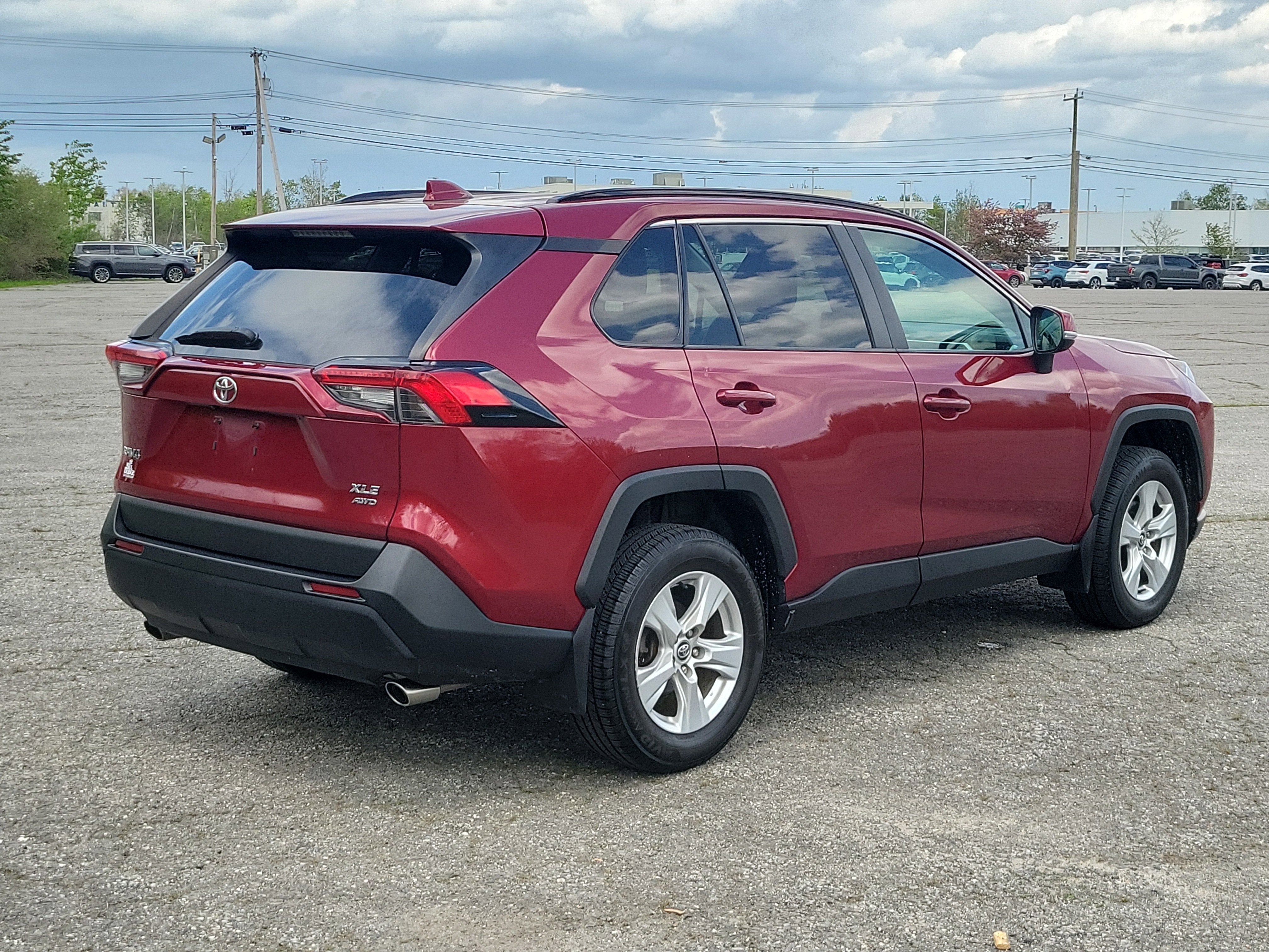 2021 Toyota RAV4 XLE