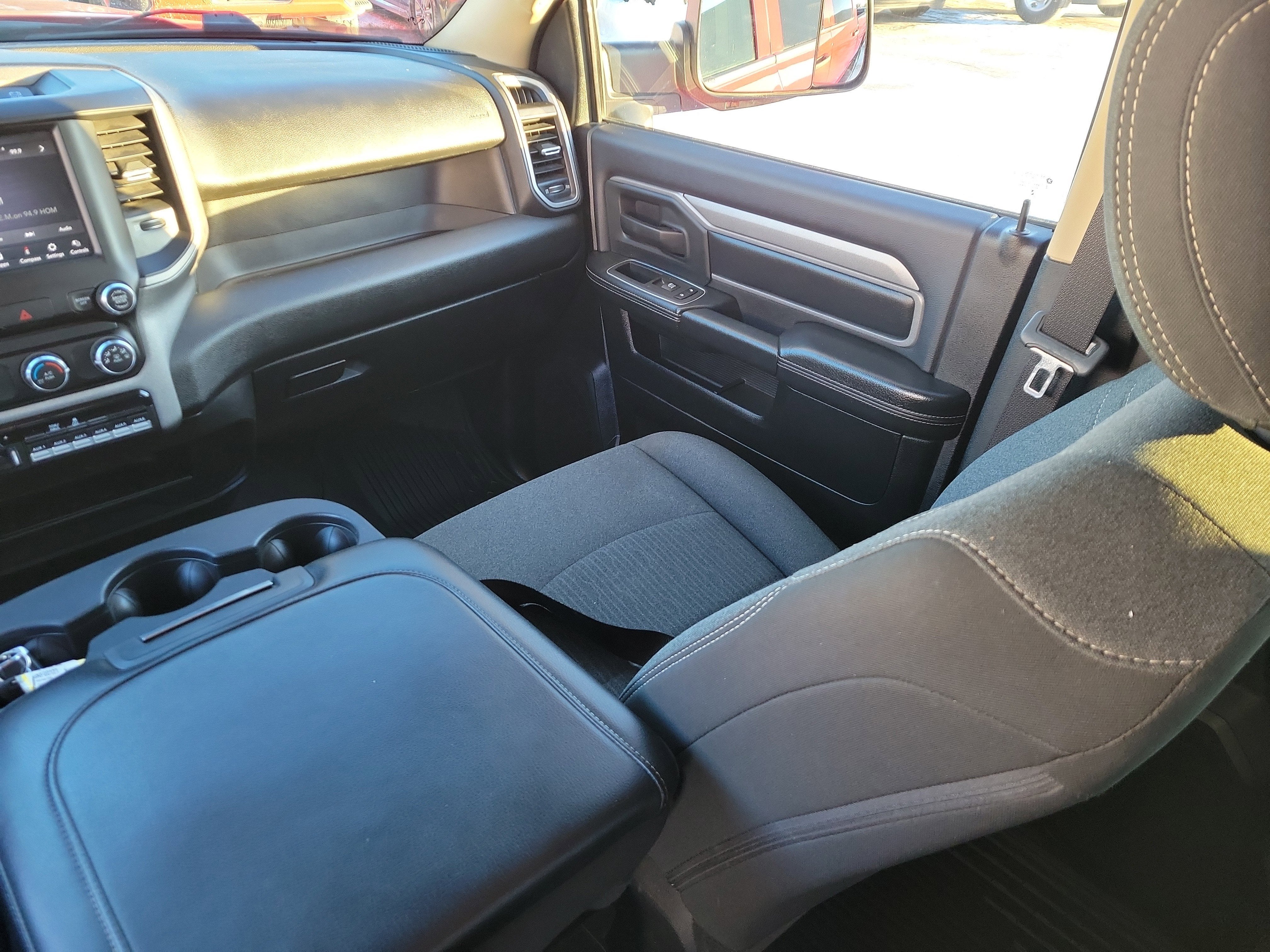 2020 RAM 2500 Tradesman Crew Cab 4X4 6'4" Box