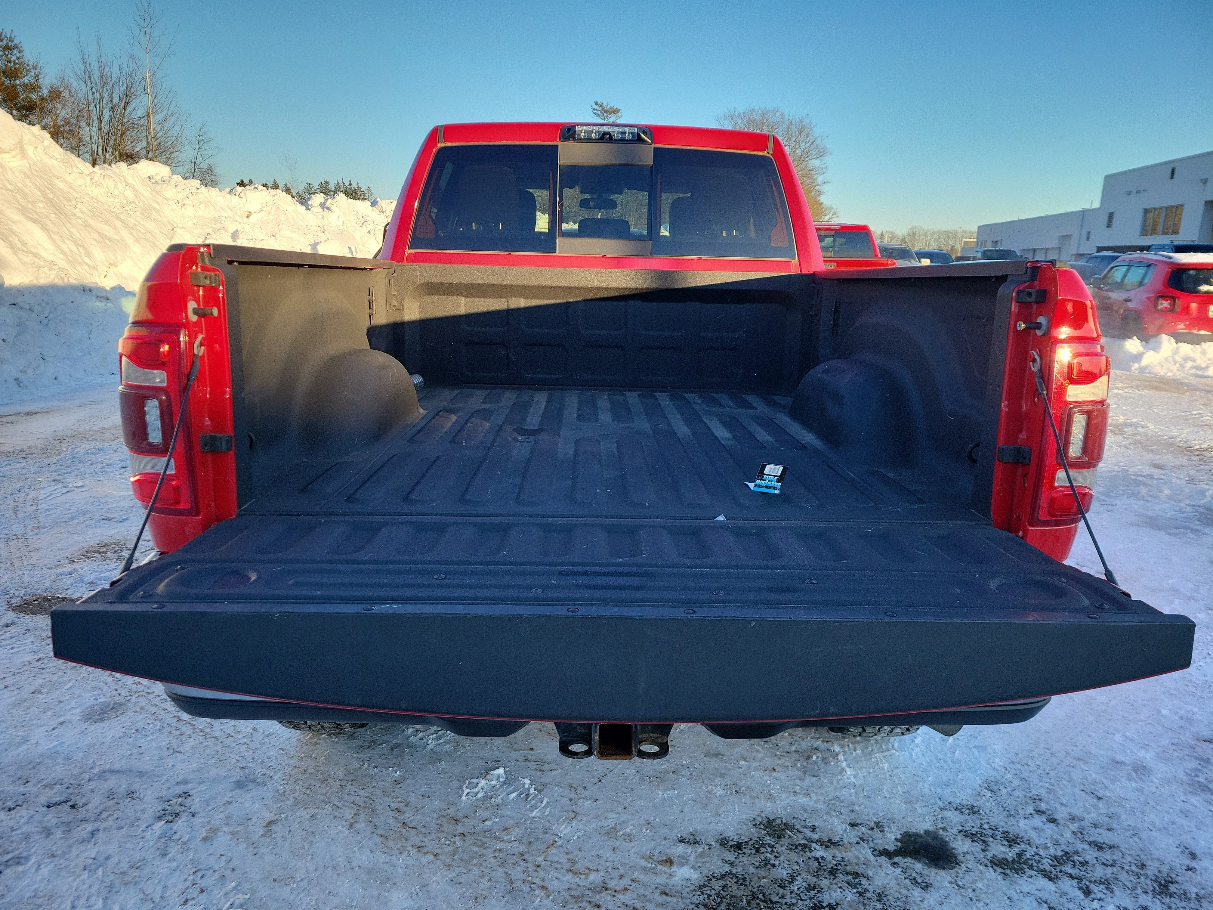 2020 RAM 2500 Tradesman Crew Cab 4X4 6'4" Box