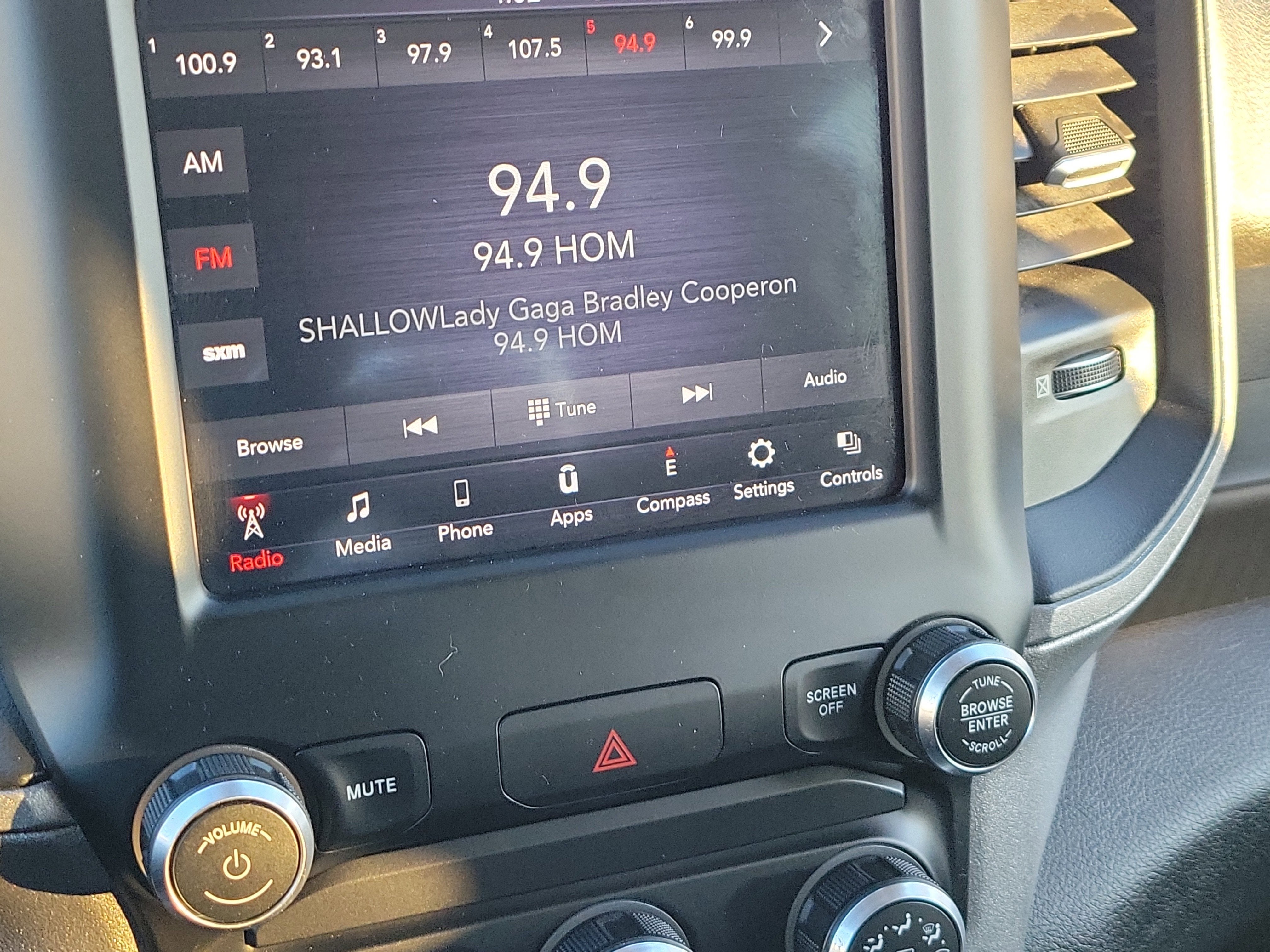 2020 RAM 2500 Tradesman Crew Cab 4X4 6'4" Box