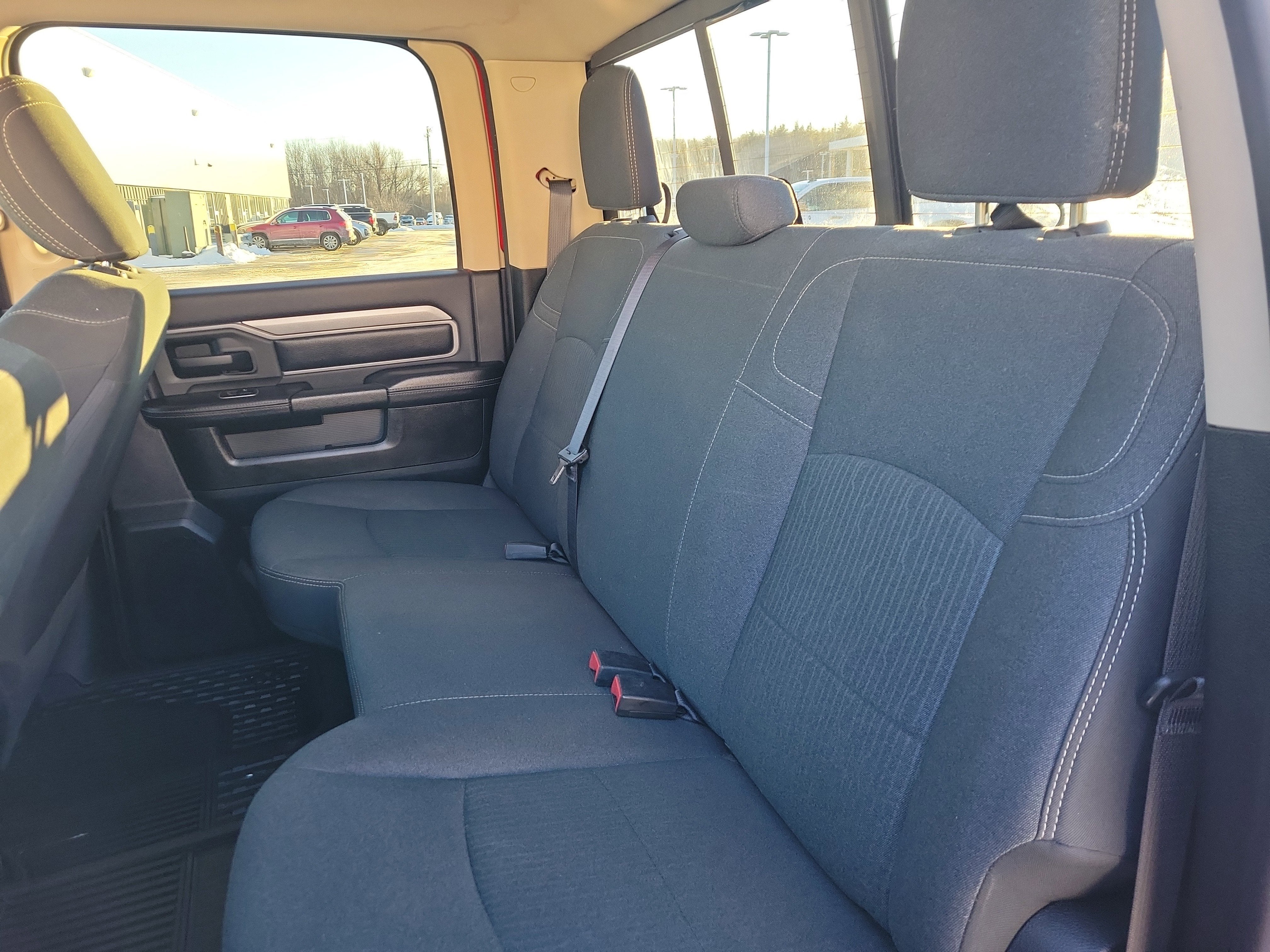 2020 RAM 2500 Tradesman Crew Cab 4X4 6'4" Box