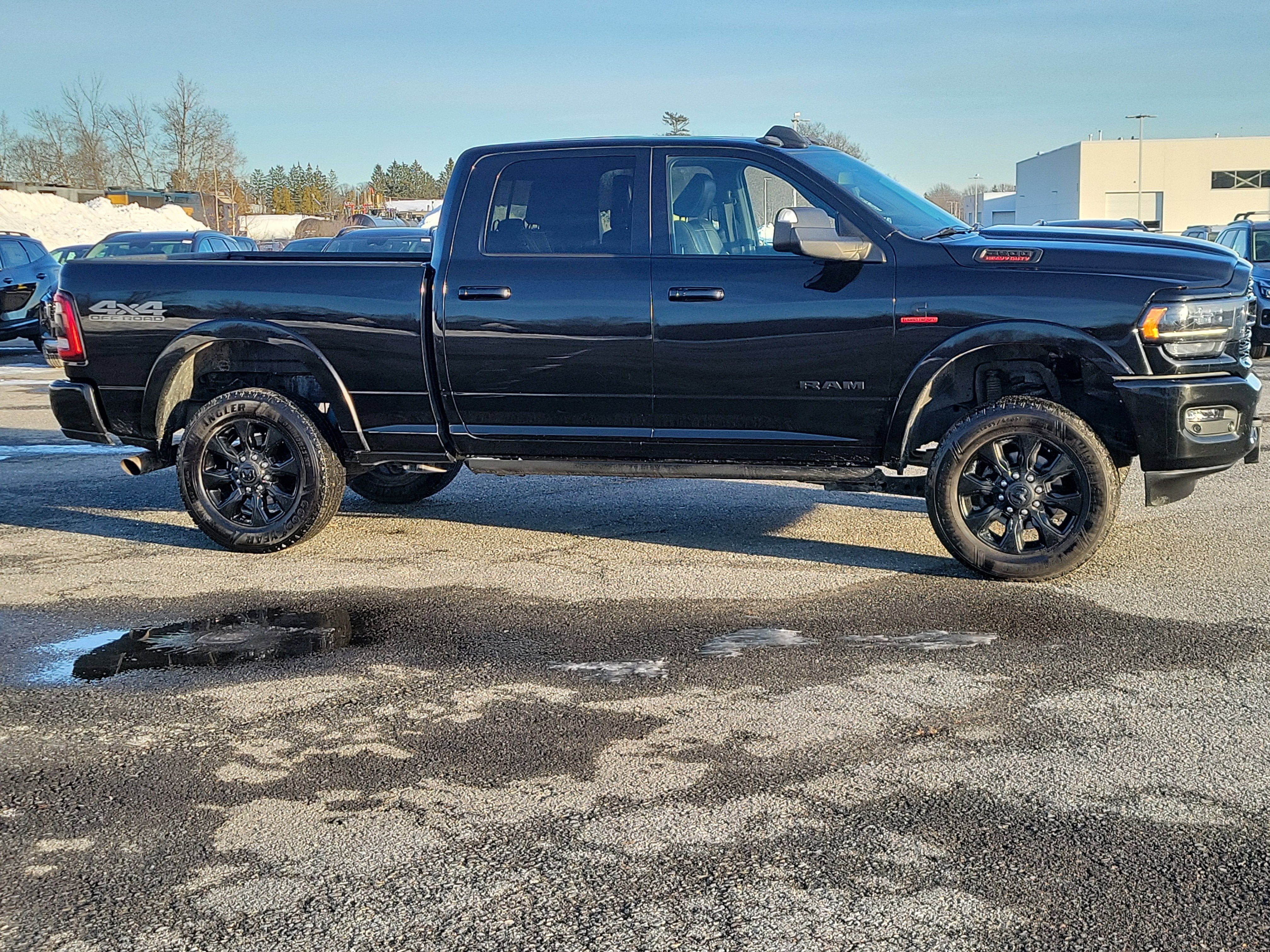 2022 RAM 2500 Limited Crew Cab 4x4 6'4" Box