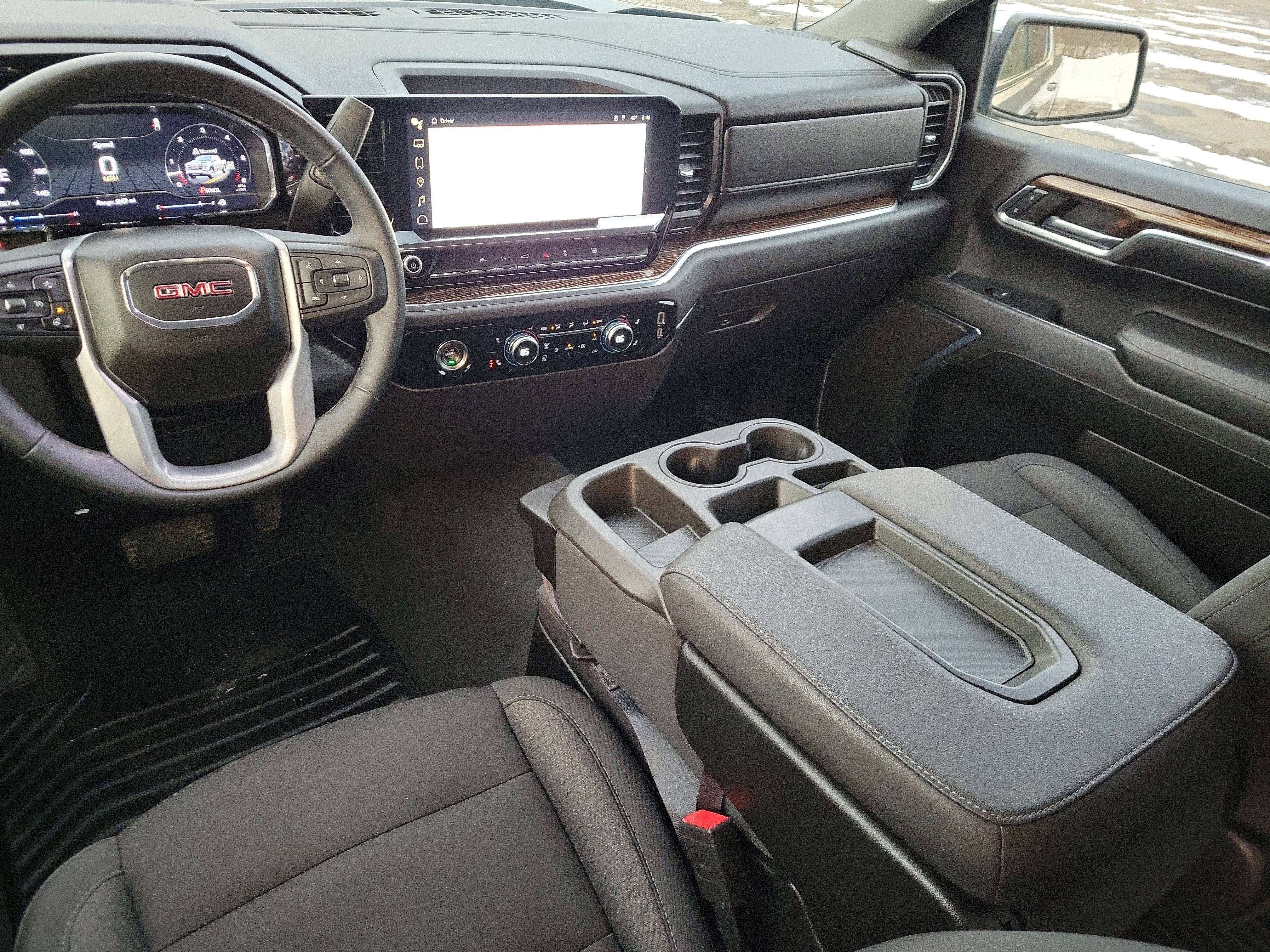 2024 GMC Sierra 1500 SLE