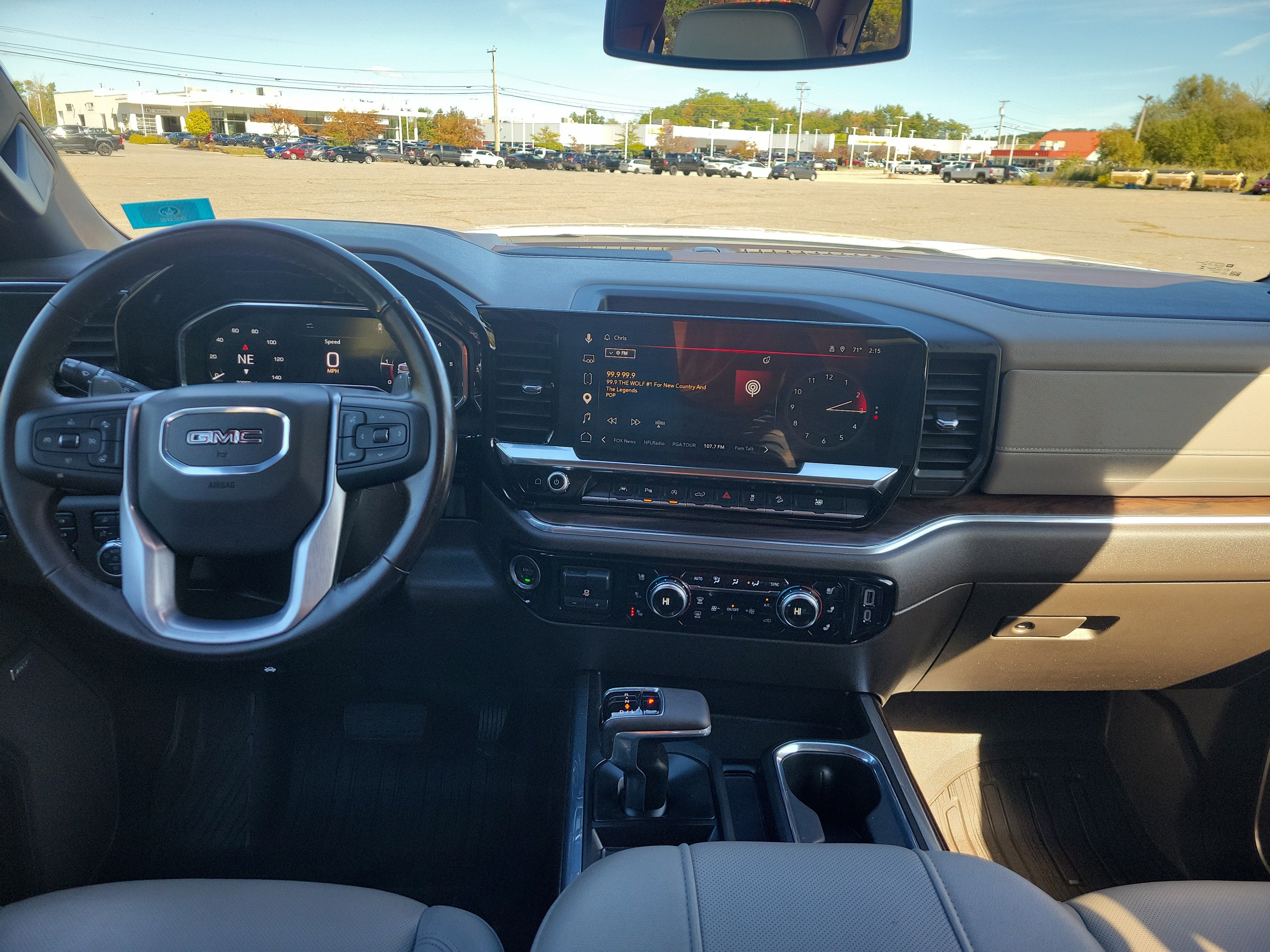 2025 GMC Sierra 1500 SLT