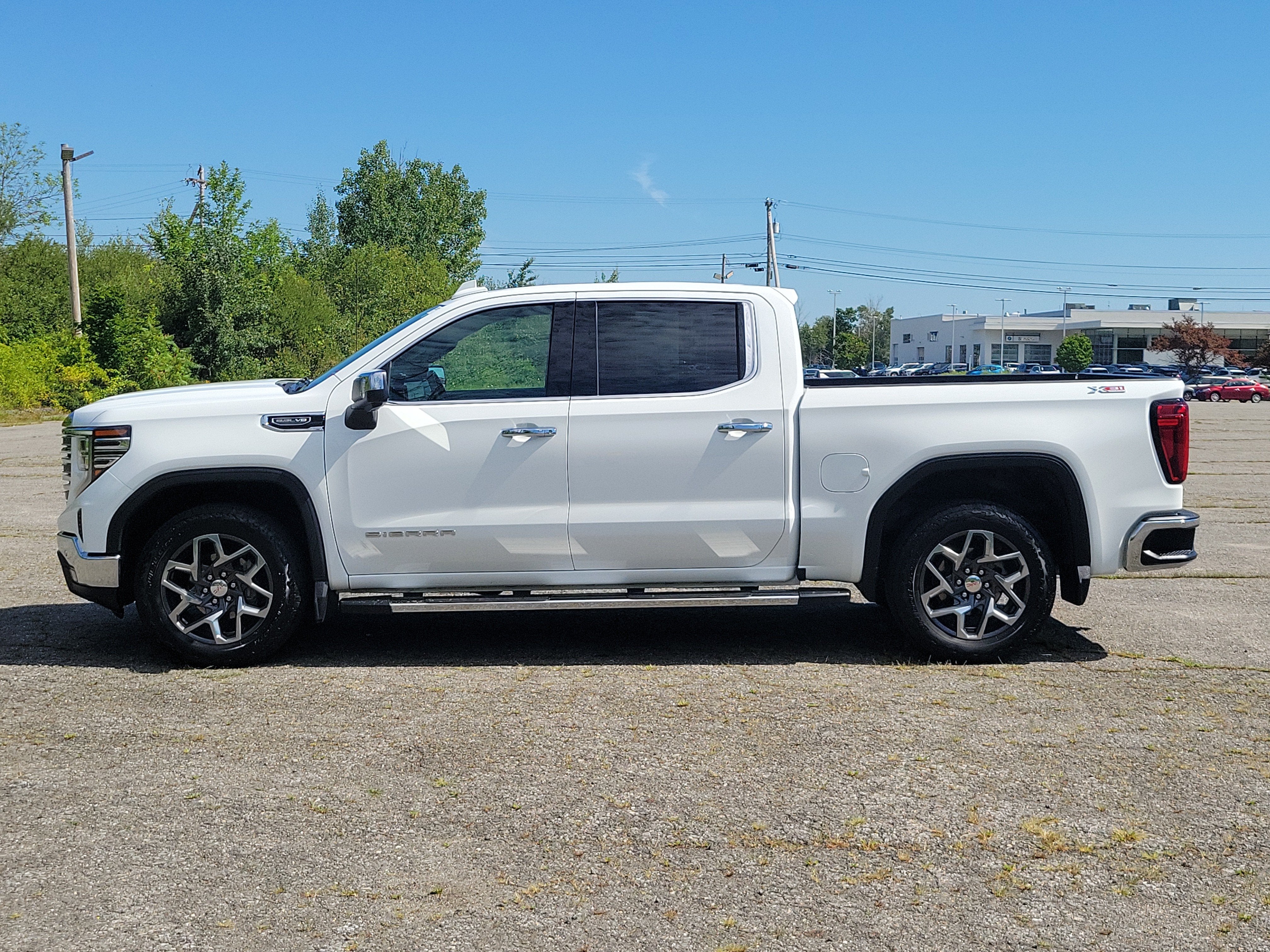 2024 GMC Sierra 1500 SLT