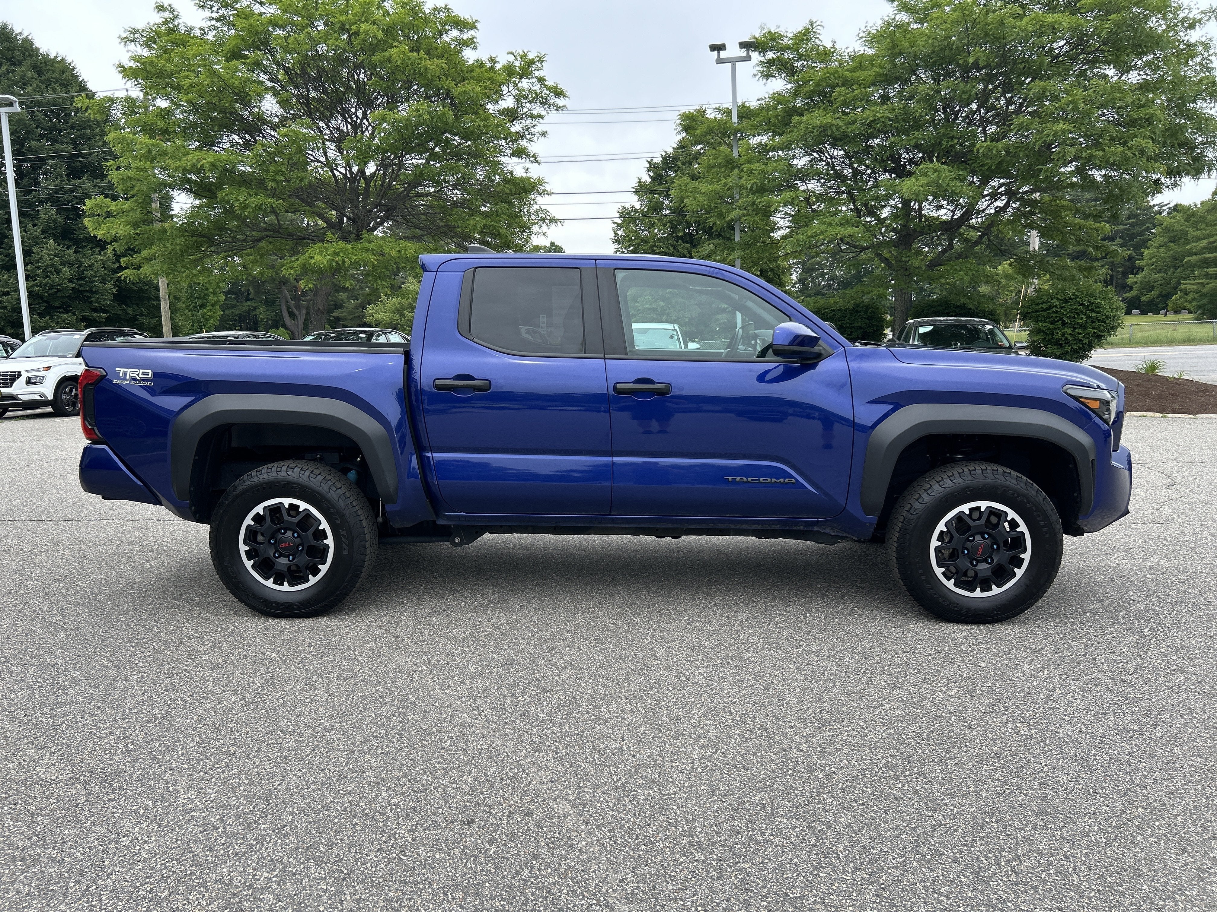 2024 Toyota Tacoma 4WD SR5
