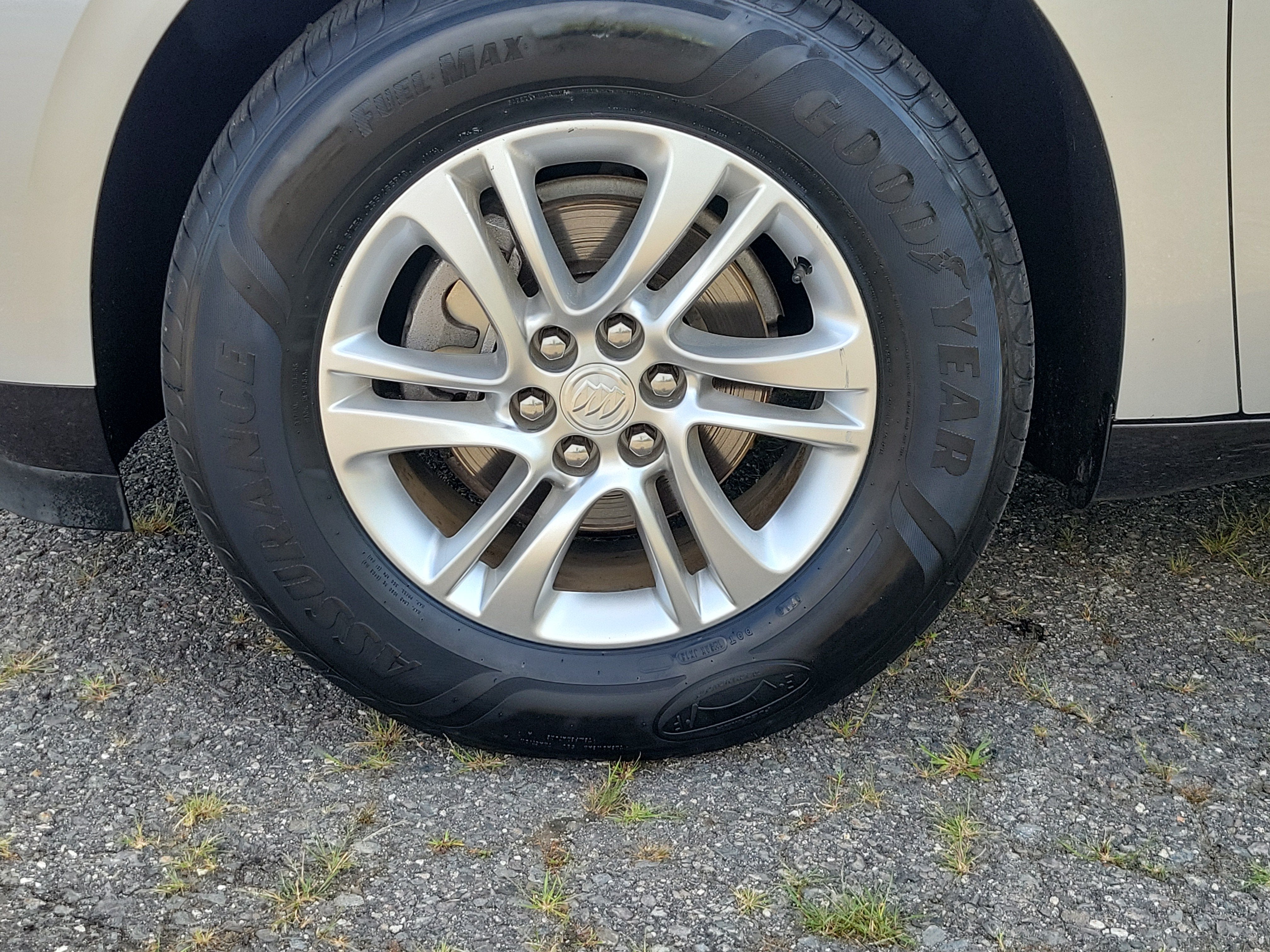 2020 Buick Enclave Essence