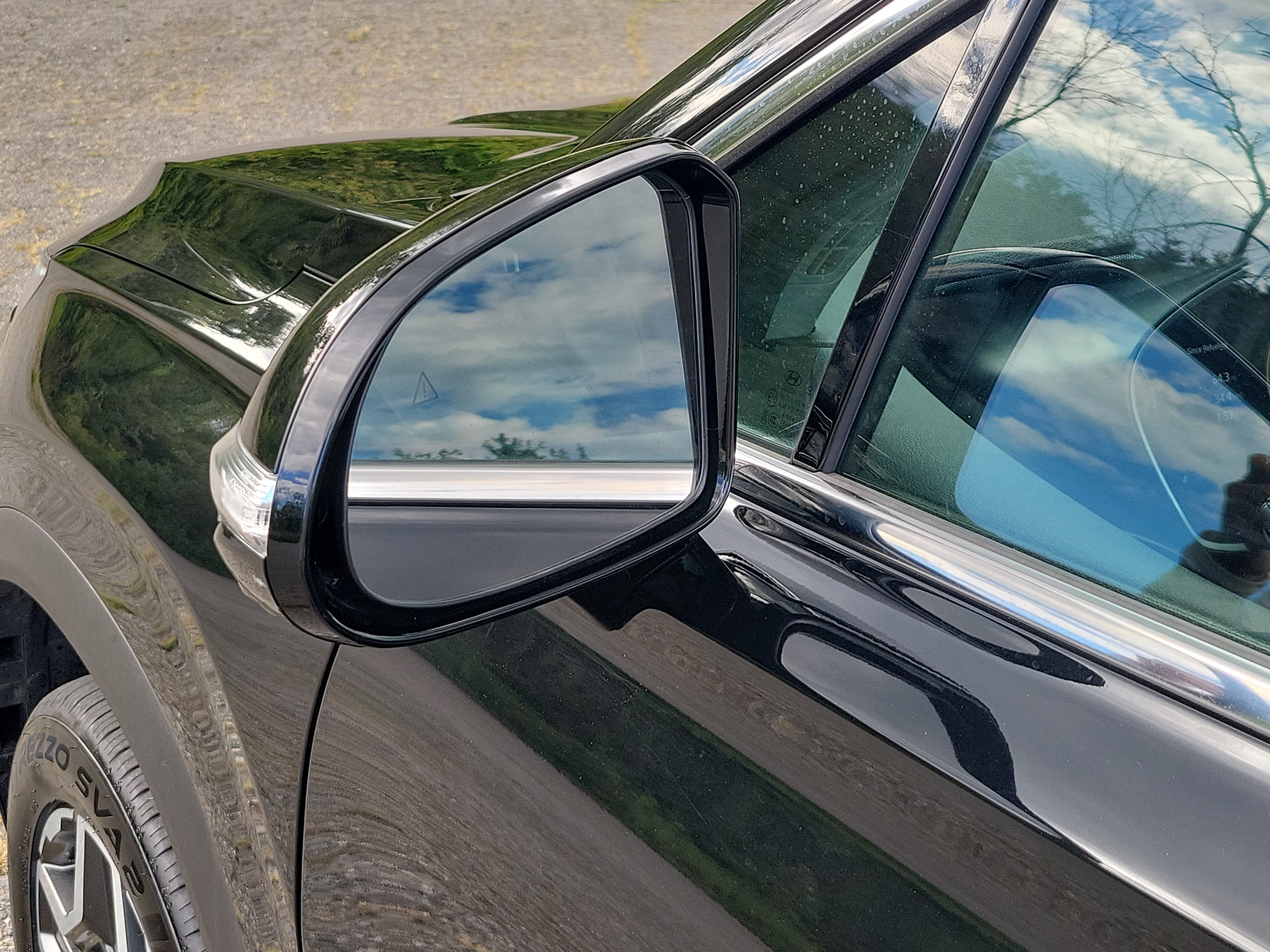 2023 Hyundai SANTA FE HYBRID SEL Premium