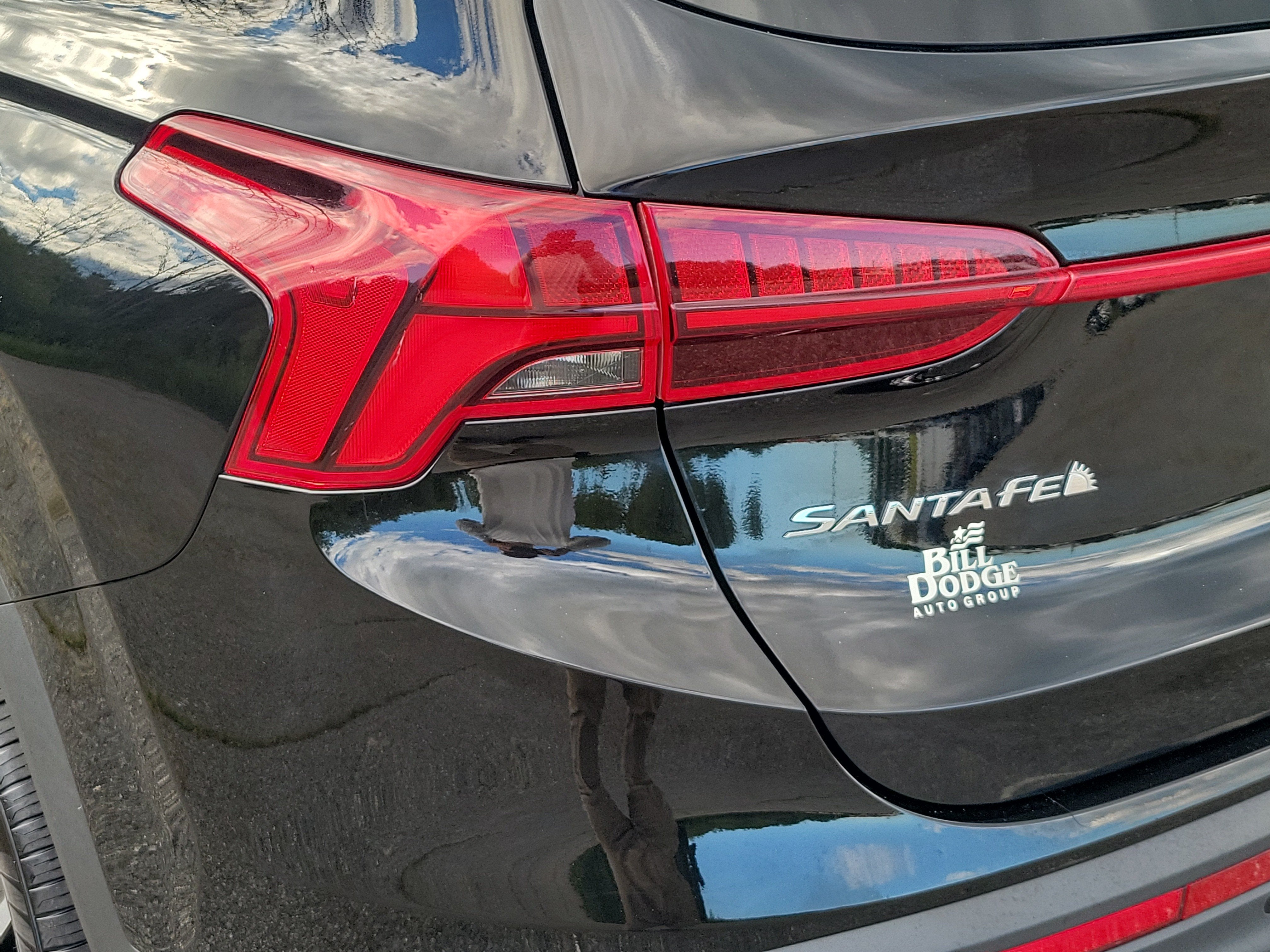 2023 Hyundai SANTA FE HYBRID SEL Premium