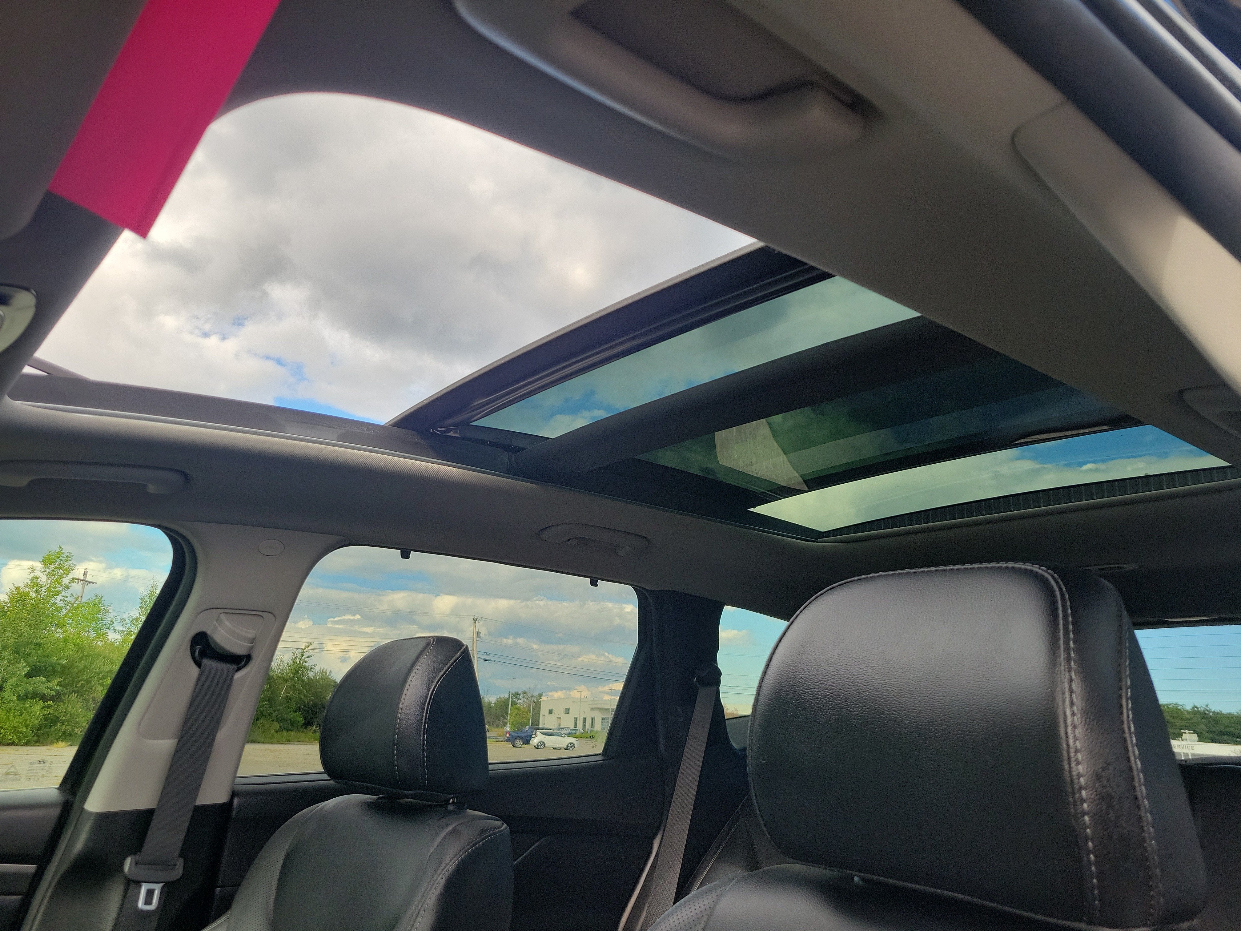 2023 Hyundai SANTA FE HYBRID SEL Premium