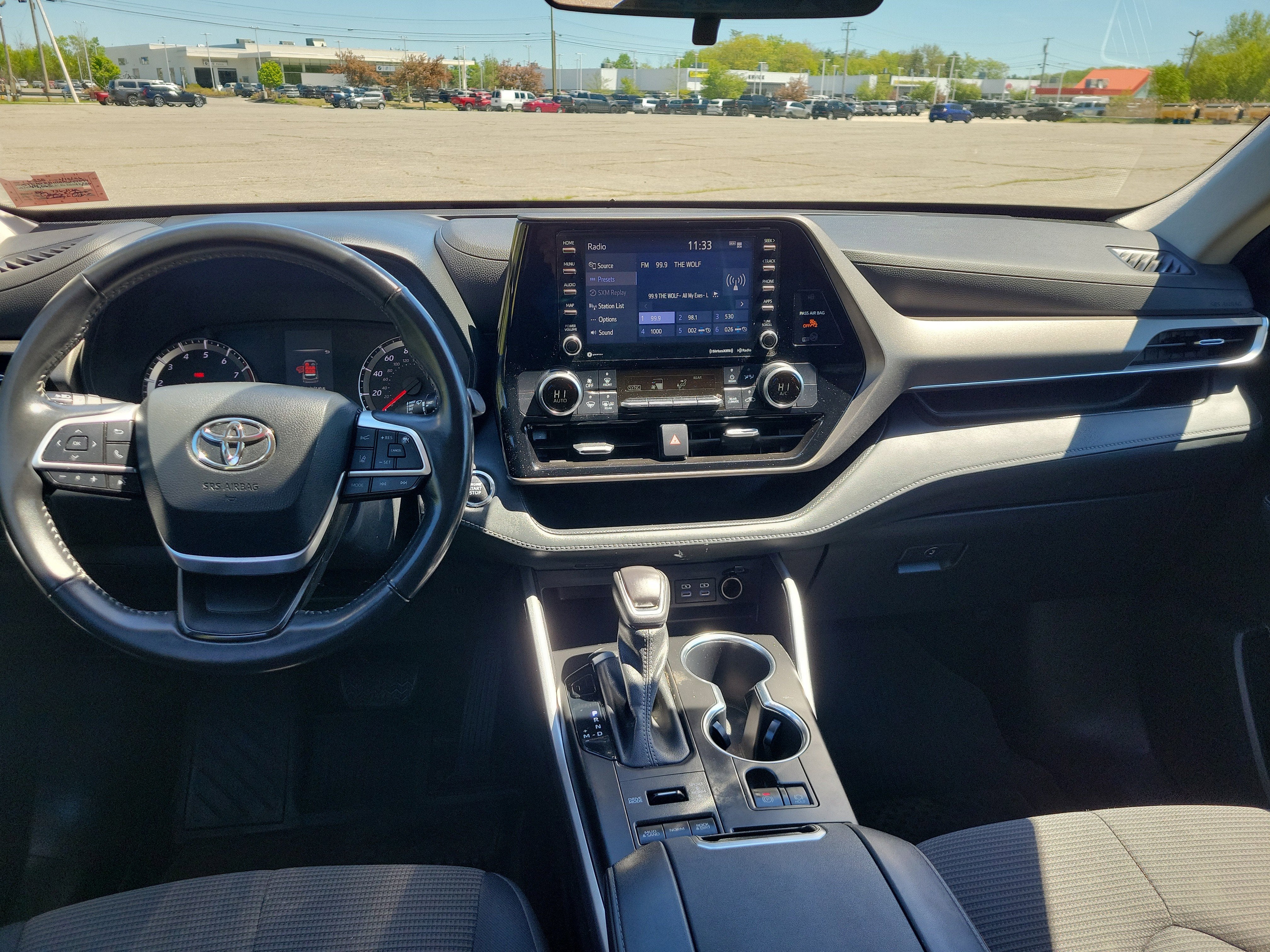 2022 Toyota Highlander LE