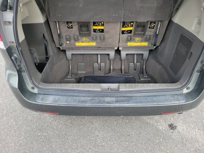 2011 Toyota Sienna LE V6