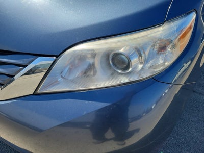 2015 Toyota Sienna LE AAS