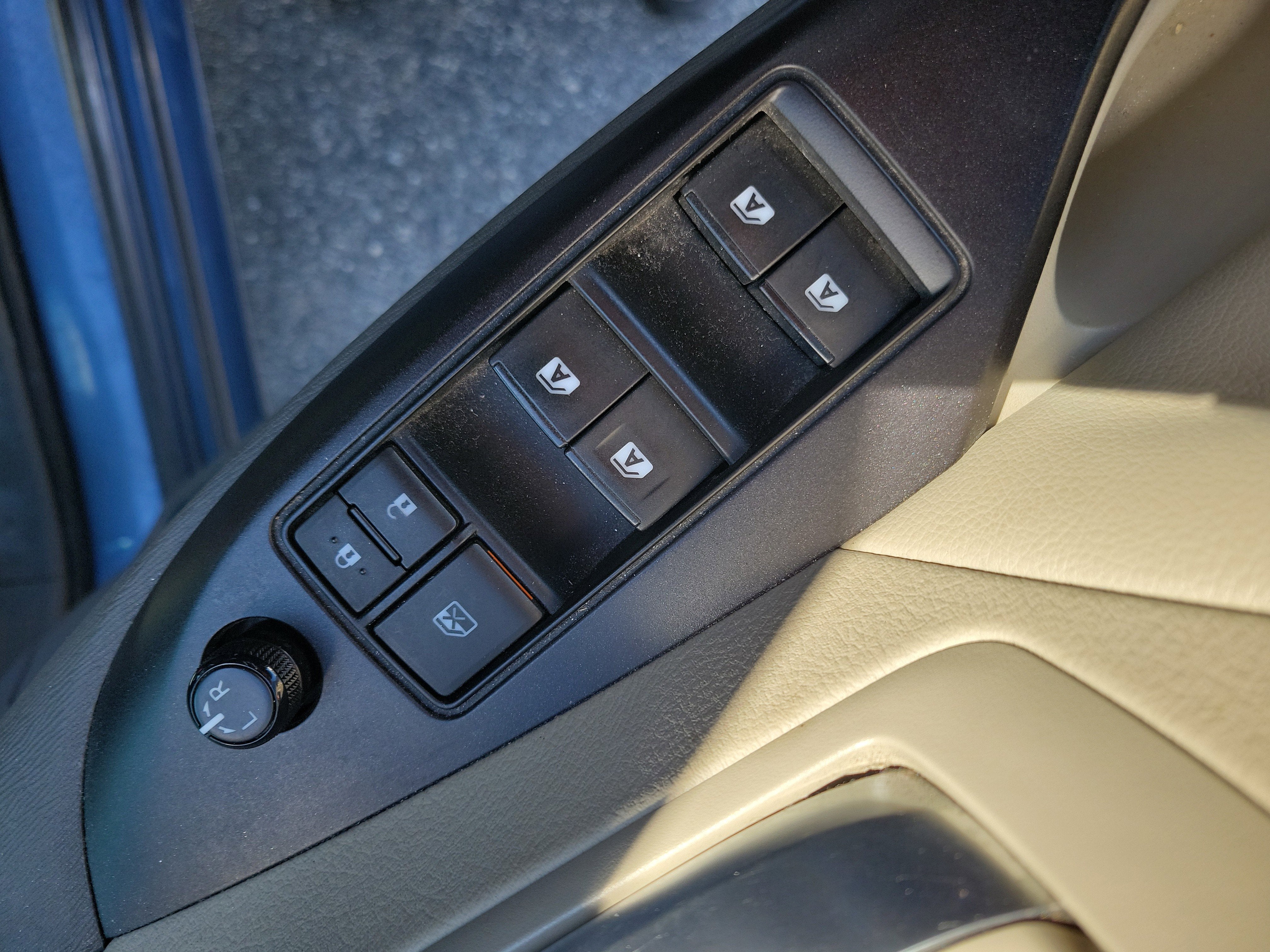 2015 Toyota Sienna LE AAS