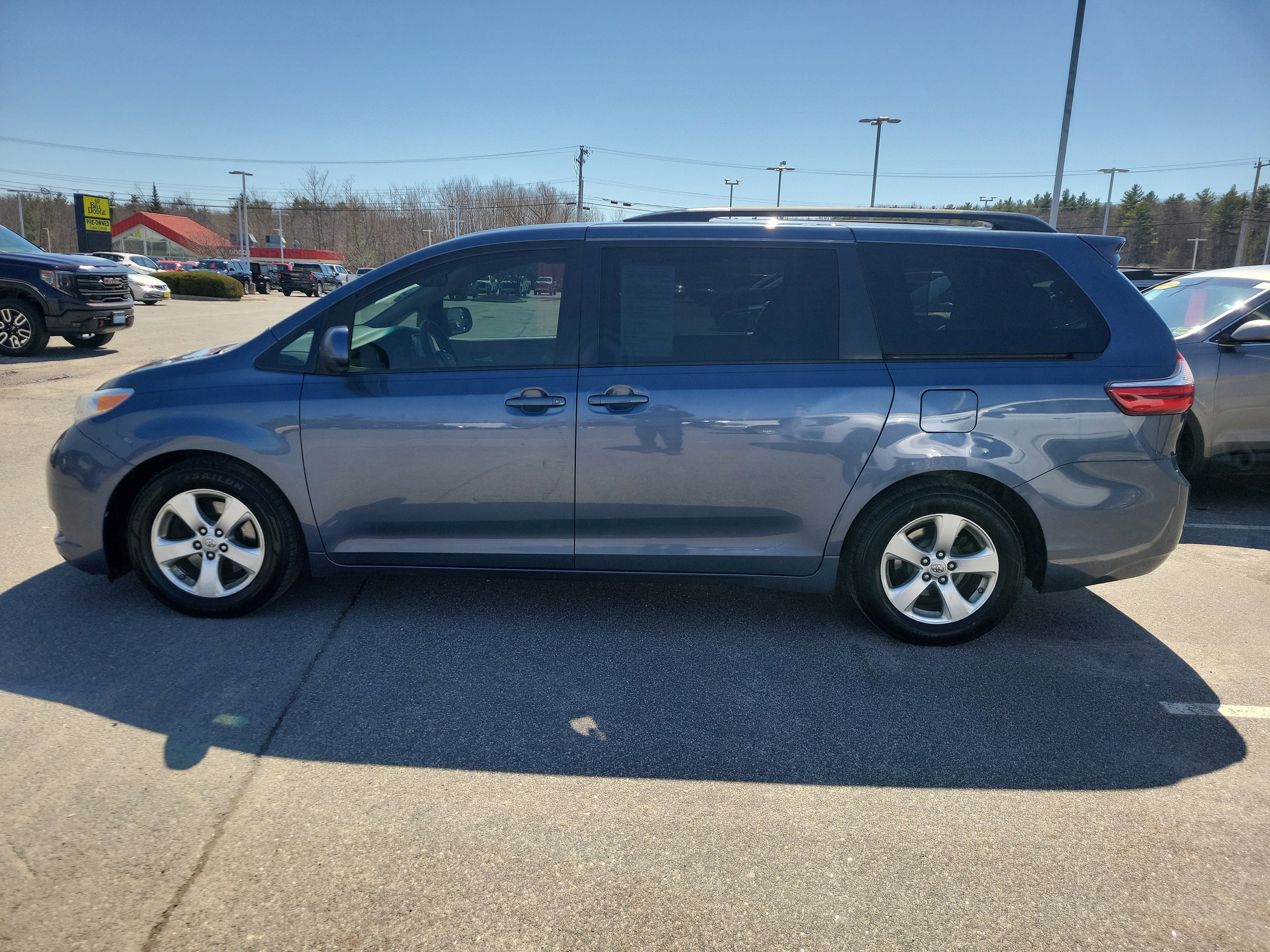 2015 Toyota Sienna LE AAS