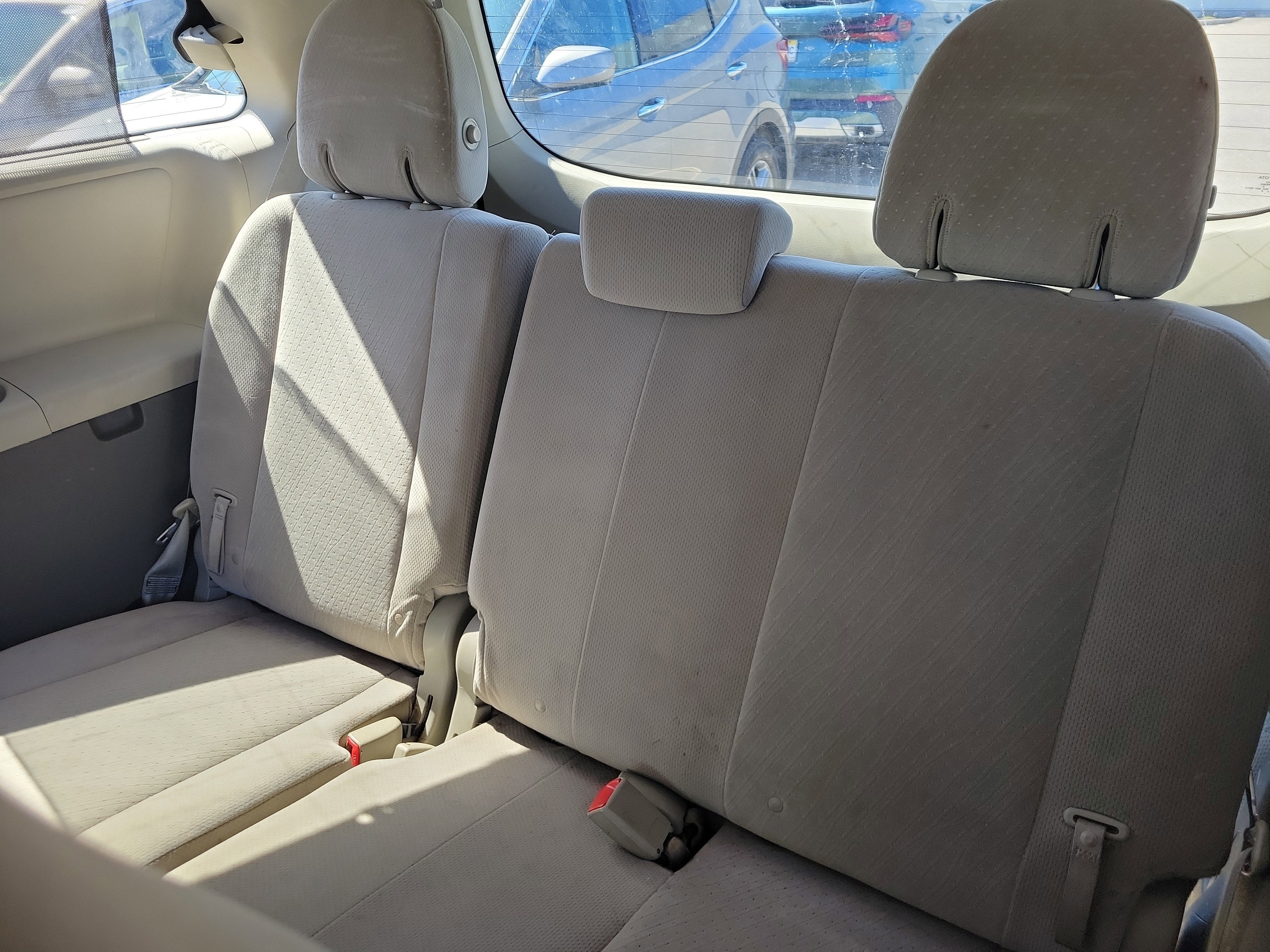 2015 Toyota Sienna LE AAS