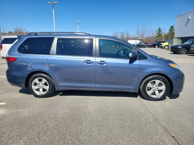 2015 Toyota Sienna LE AAS