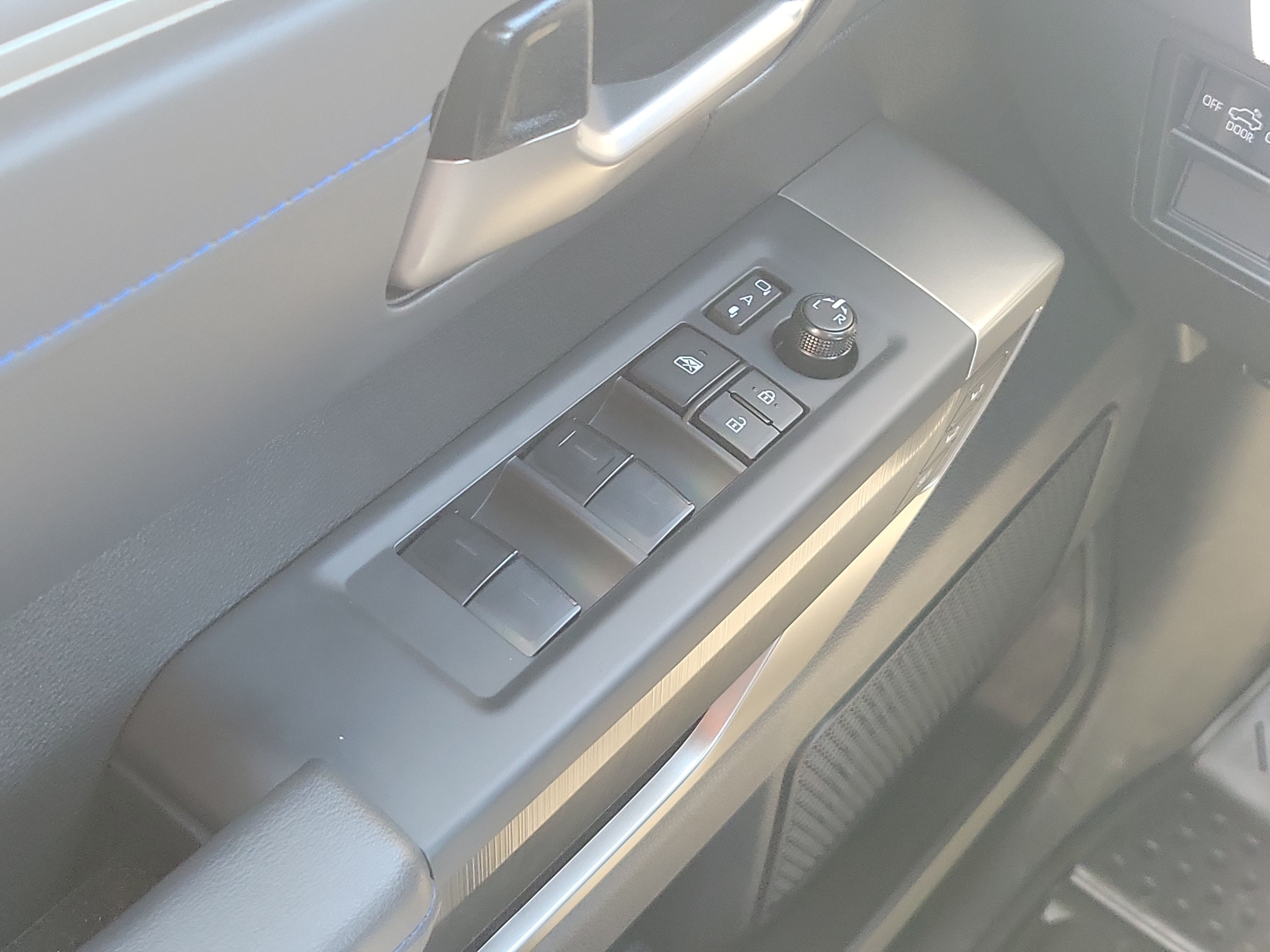 2026 Toyota Tundra Platinum CrewMax 5.5' Bed