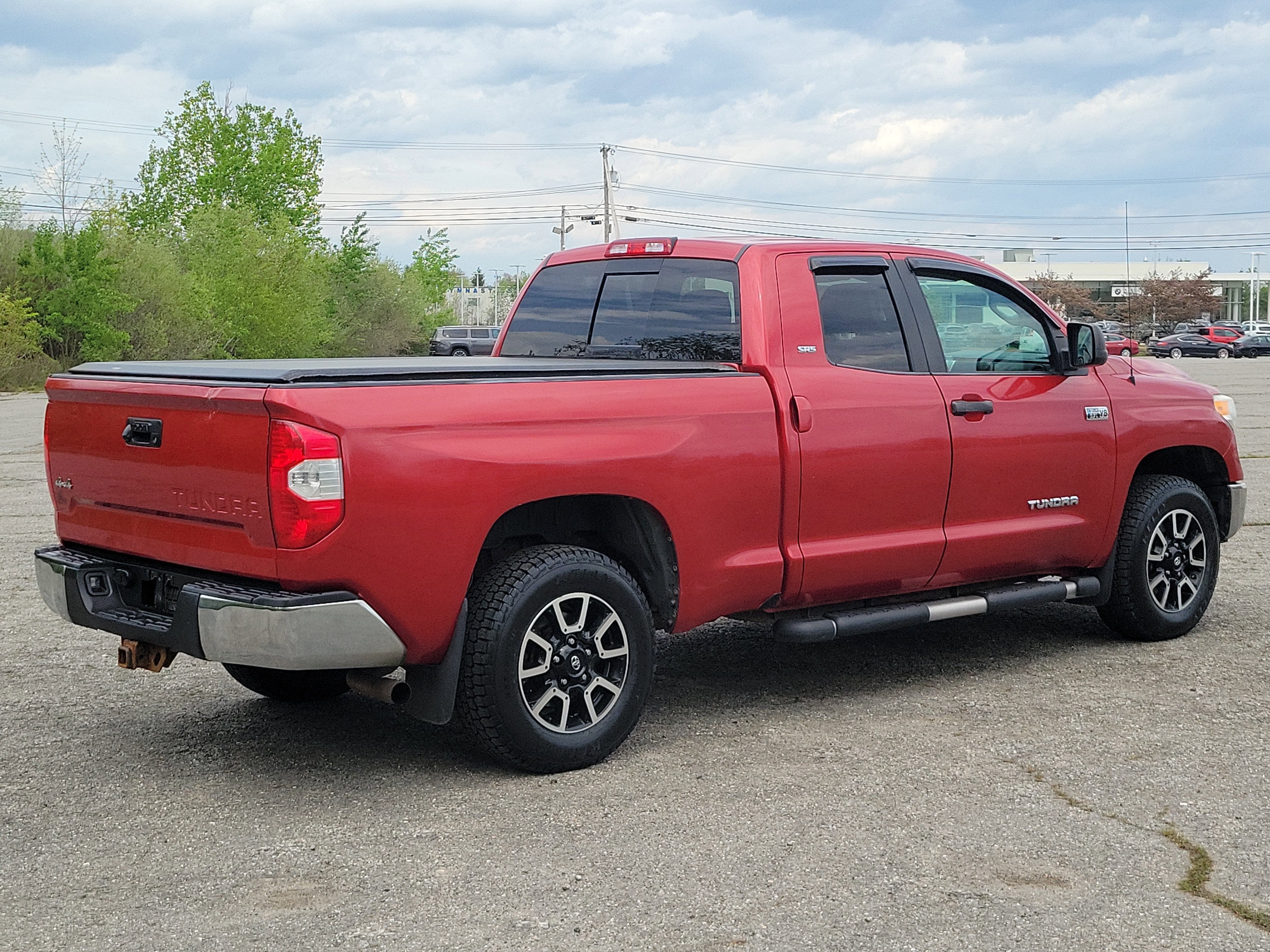 2015 Toyota Tundra SR5 5.7L V8