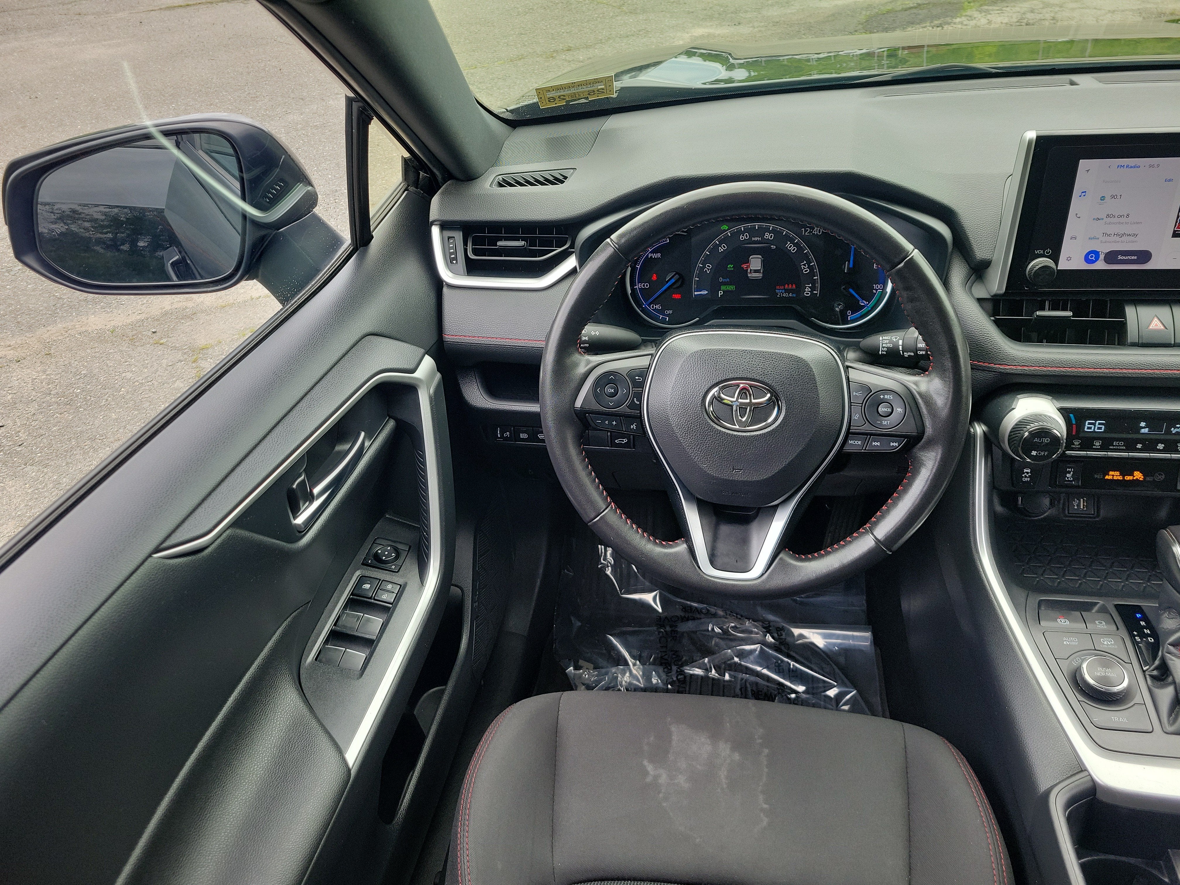 2023 Toyota RAV4 Prime SE