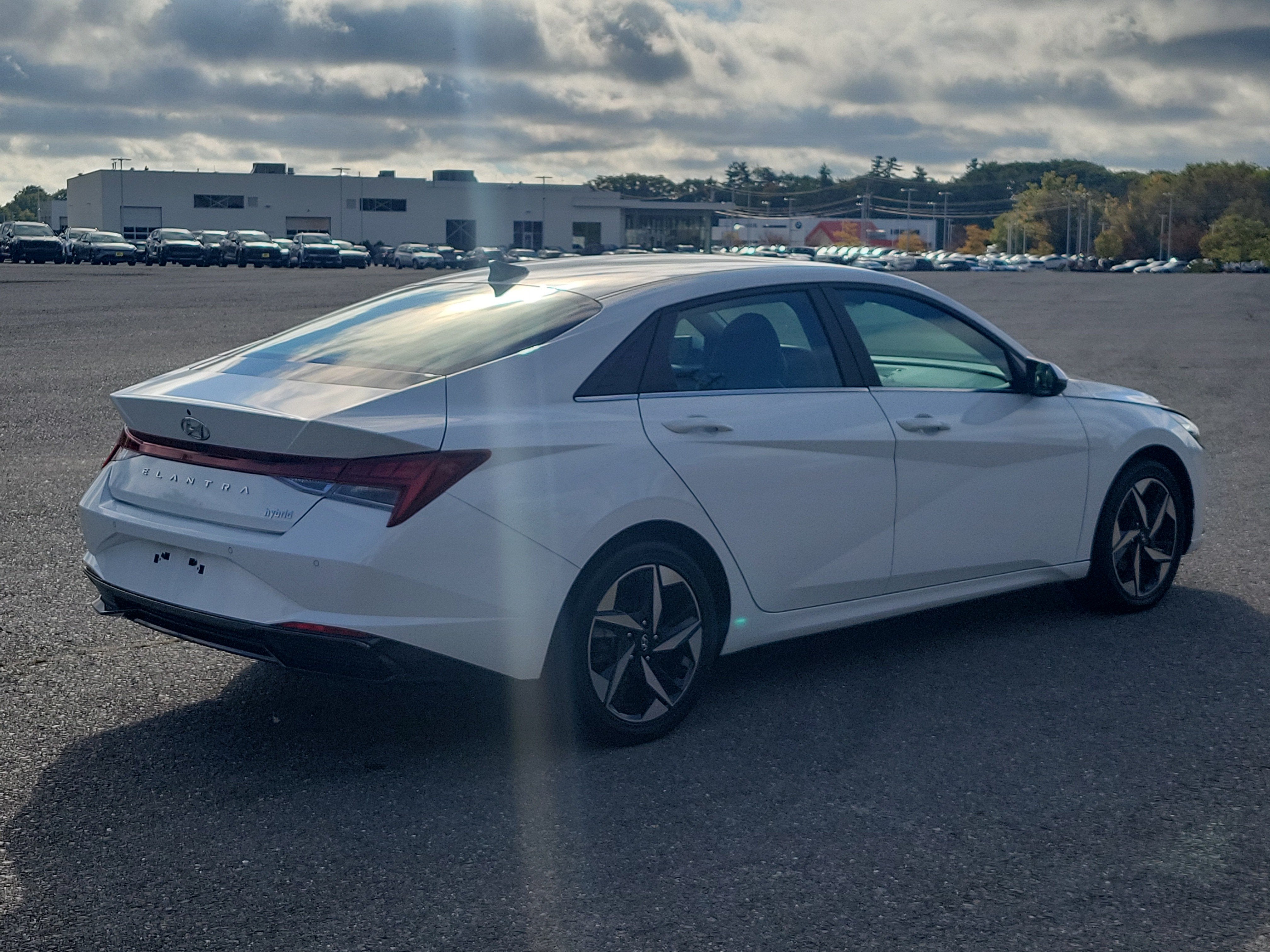 2023 Hyundai ELANTRA HYBRID Limited