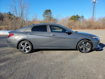 2023 Hyundai ELANTRA SEL