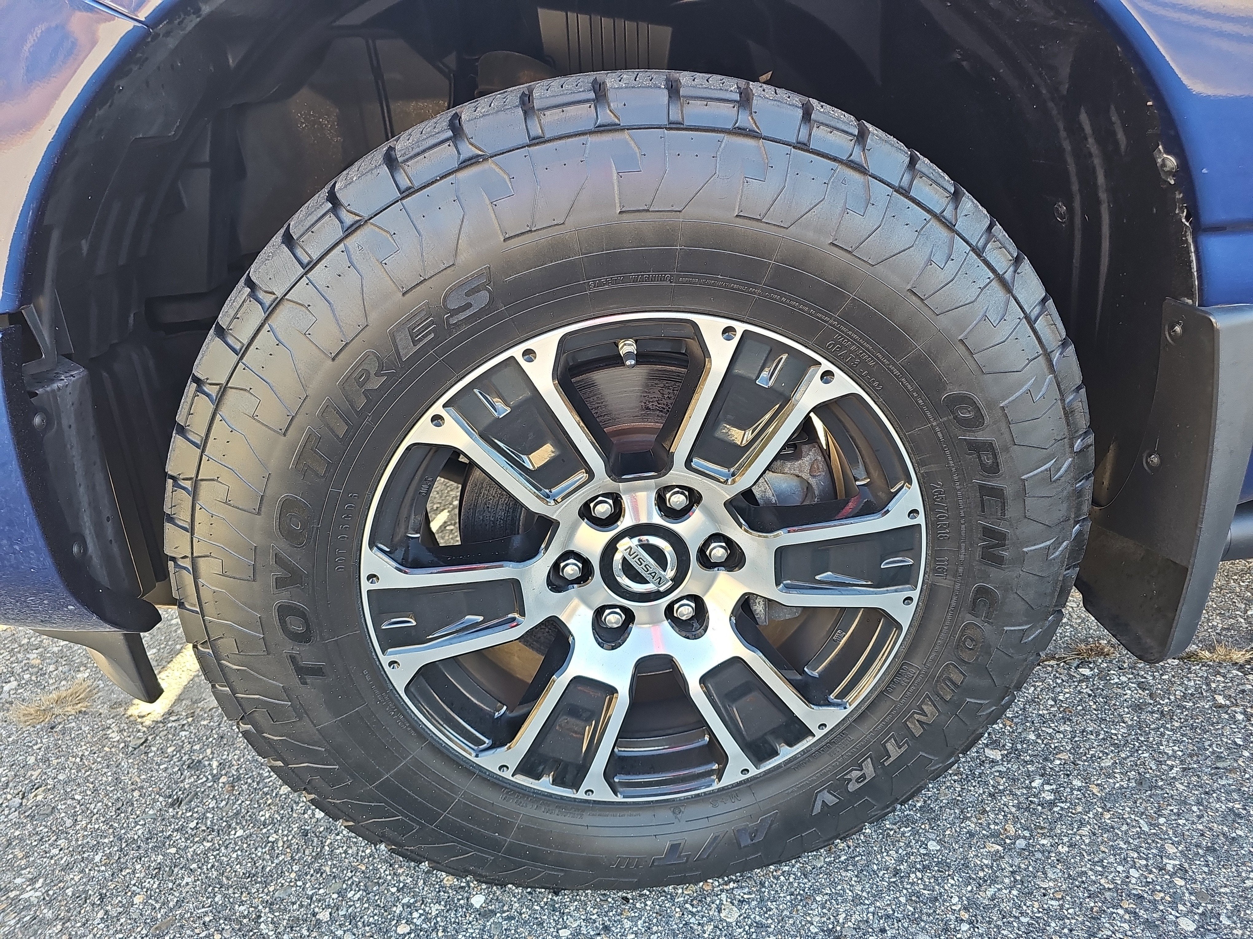 2021 Nissan TITAN Crew Cab SV